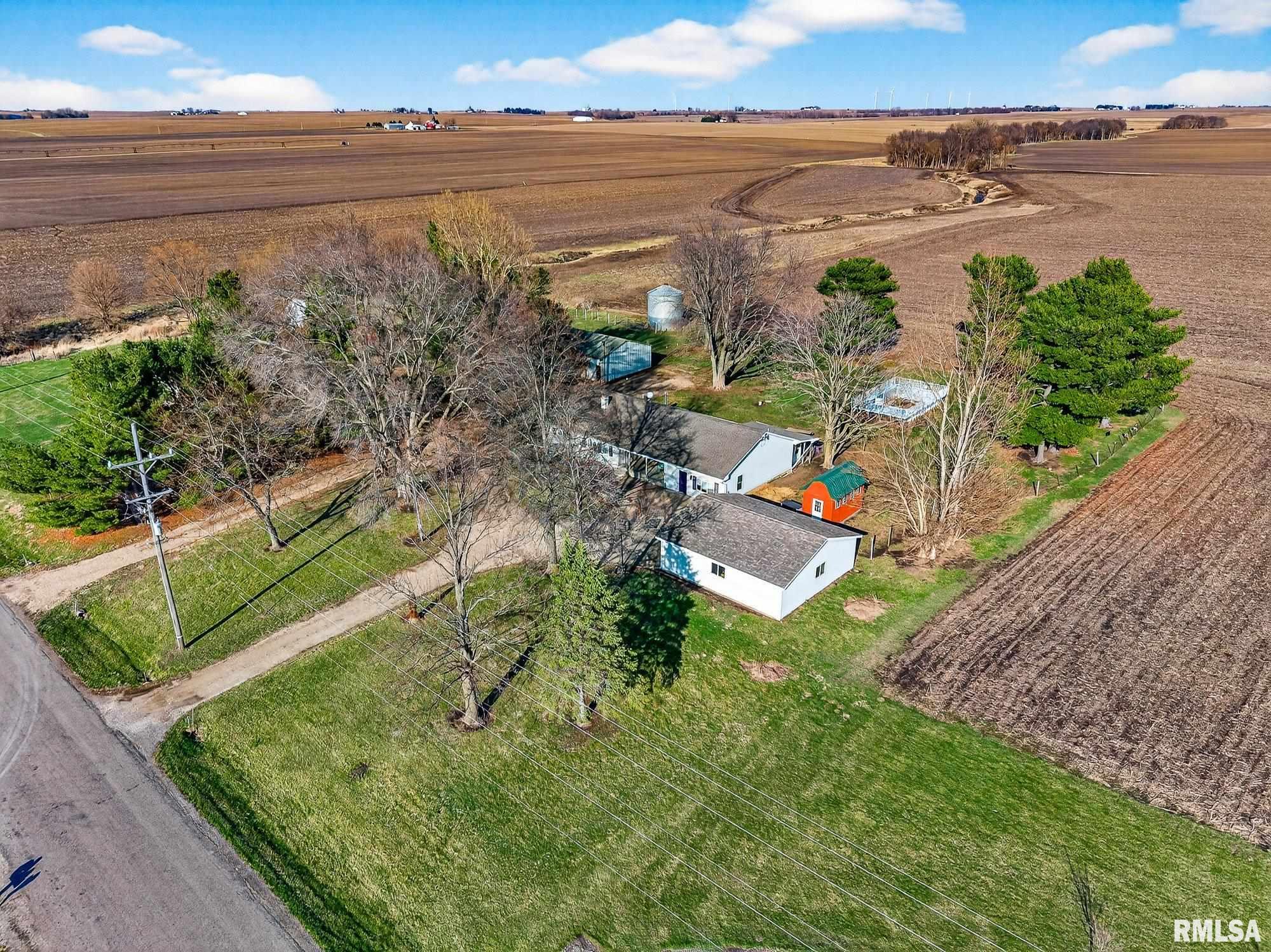 2400 SPRINGFIELD Road Delavan IL