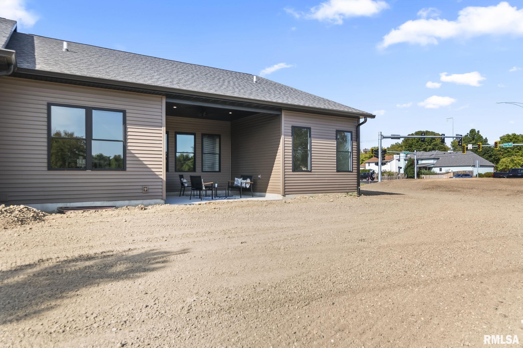 3200 GREENBRIAR Drive Springfield IL