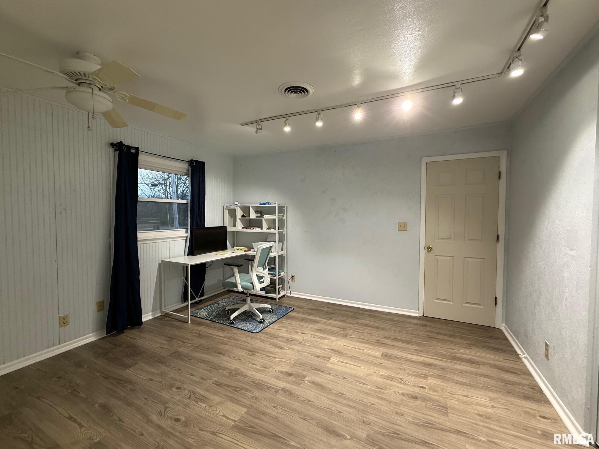 2 PINEWOOD Drive Carbondale IL