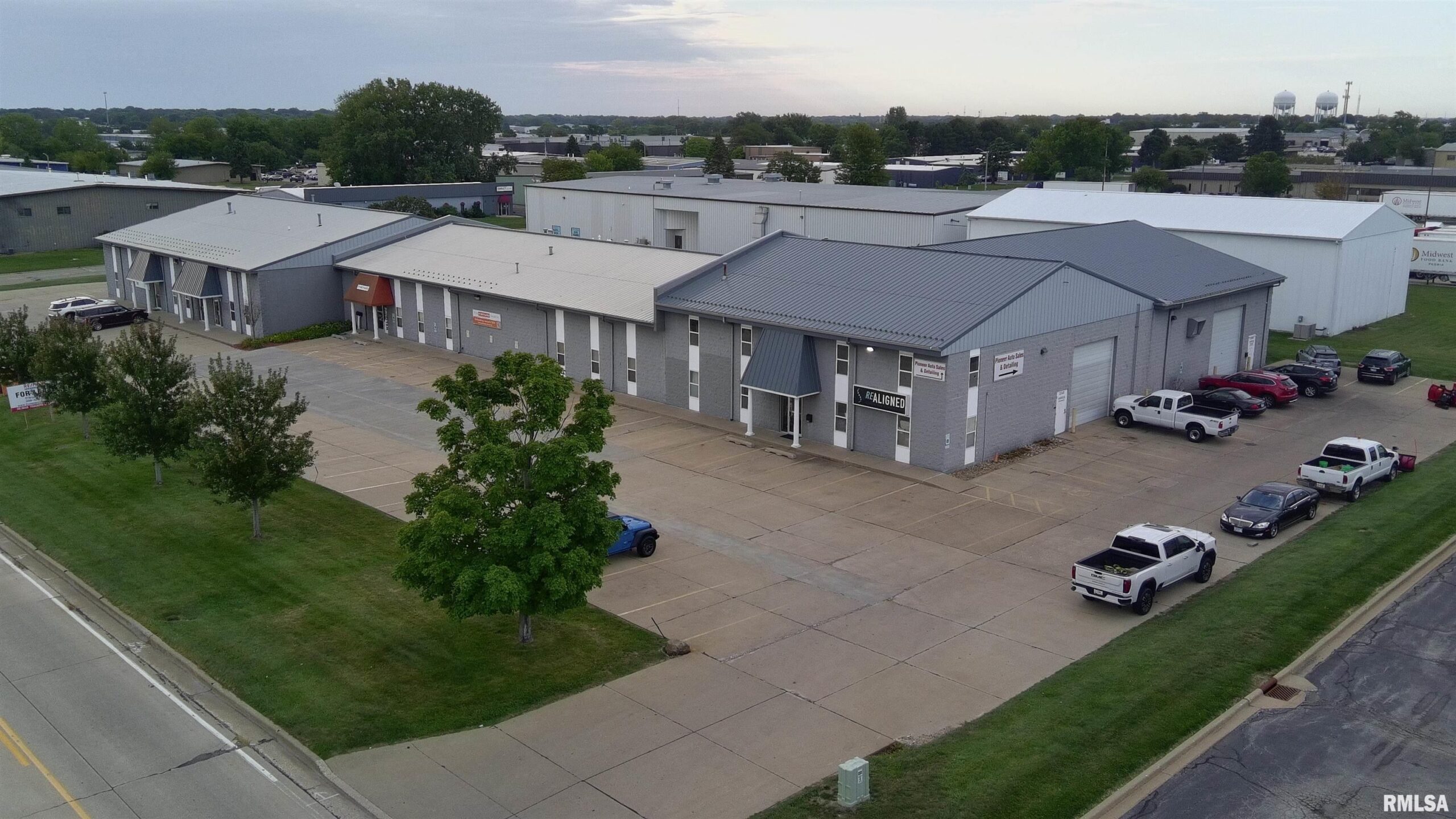 2200 W TOWNLINE Road Peoria IL