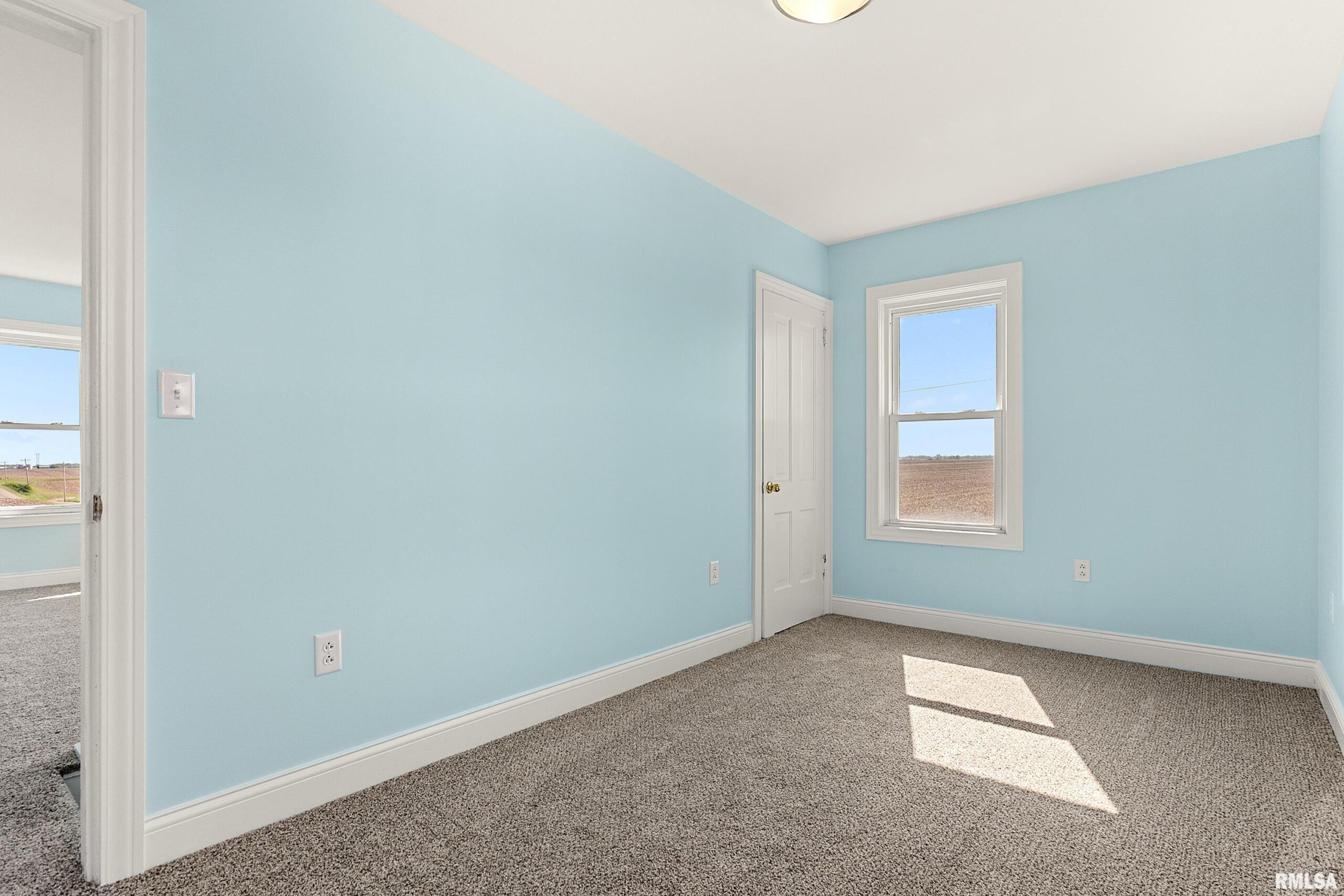 16853 N WRIGHT Road Lewistown IL