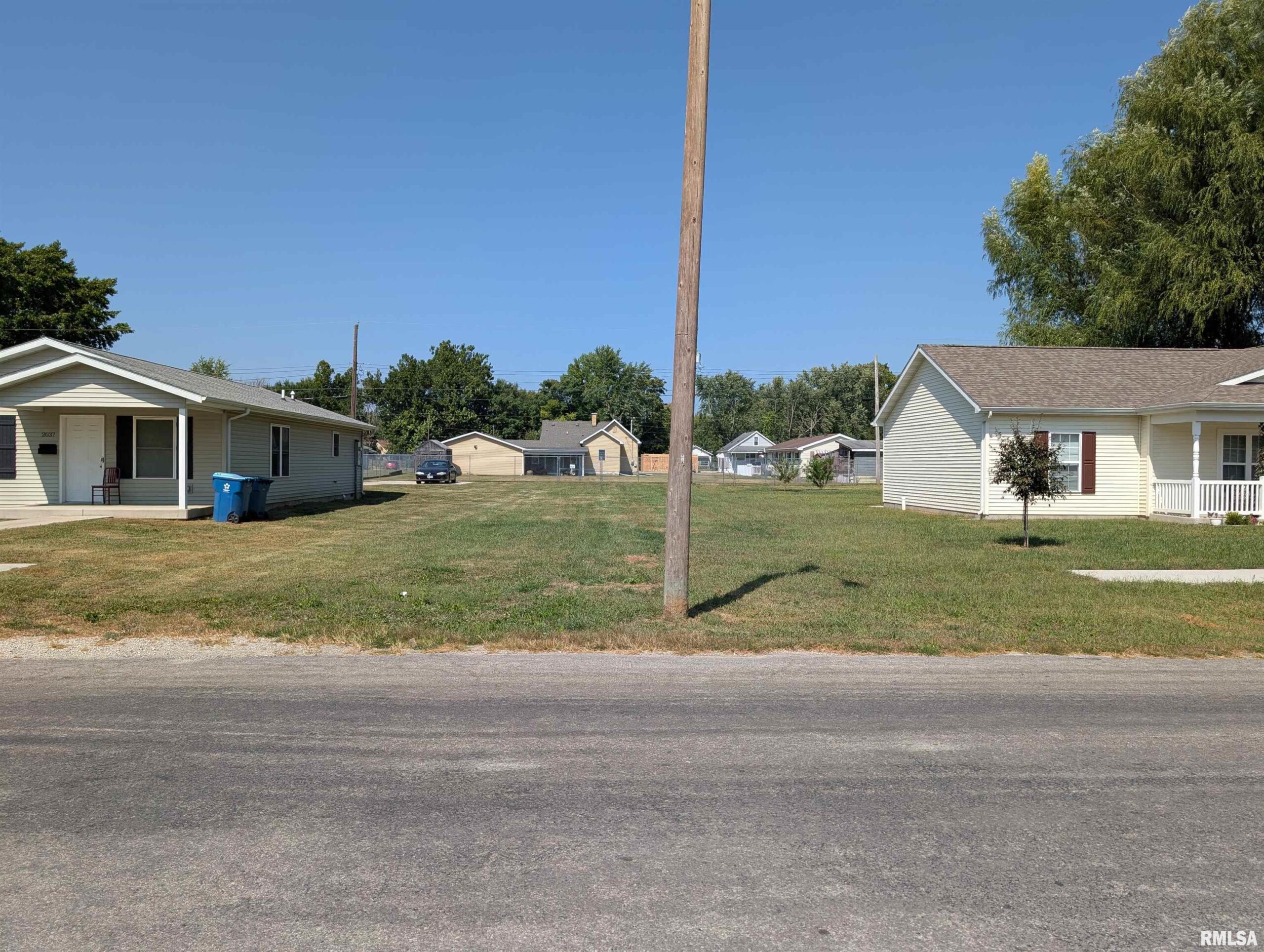 2041 E CEDAR Street Springfield IL