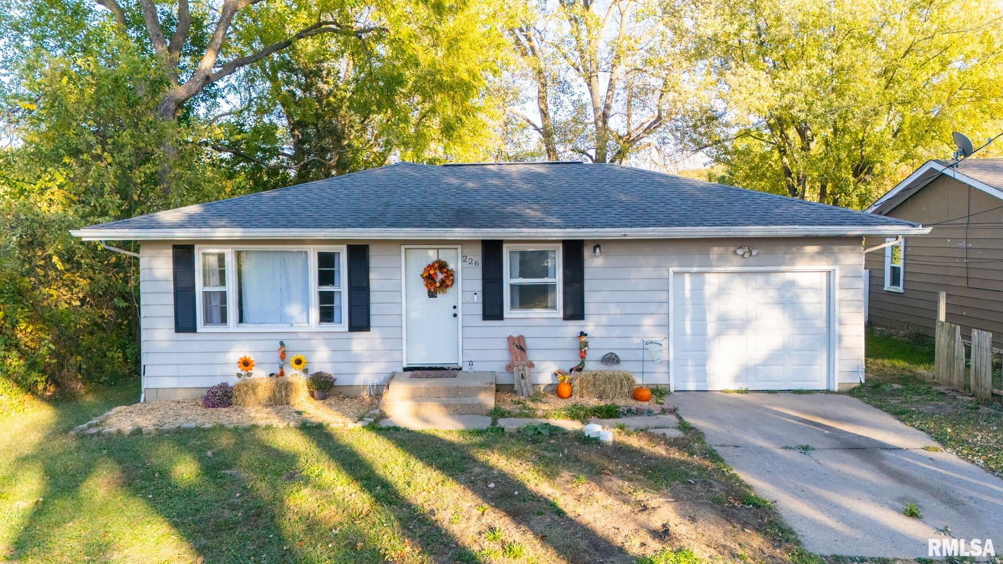 226 SUNRISE Avenue Pekin IL