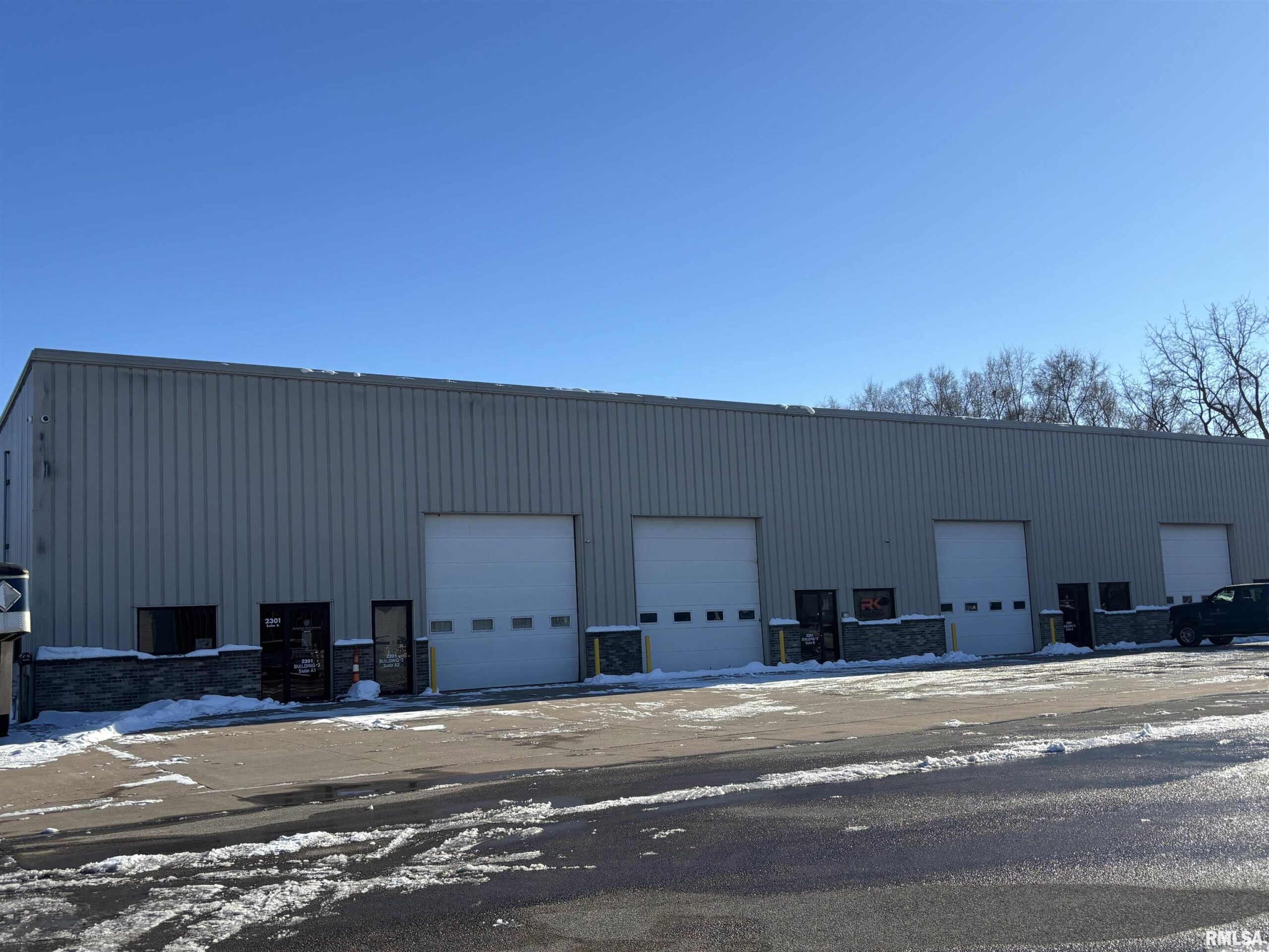 2301 MANUFACTURING Drive Clinton IA
