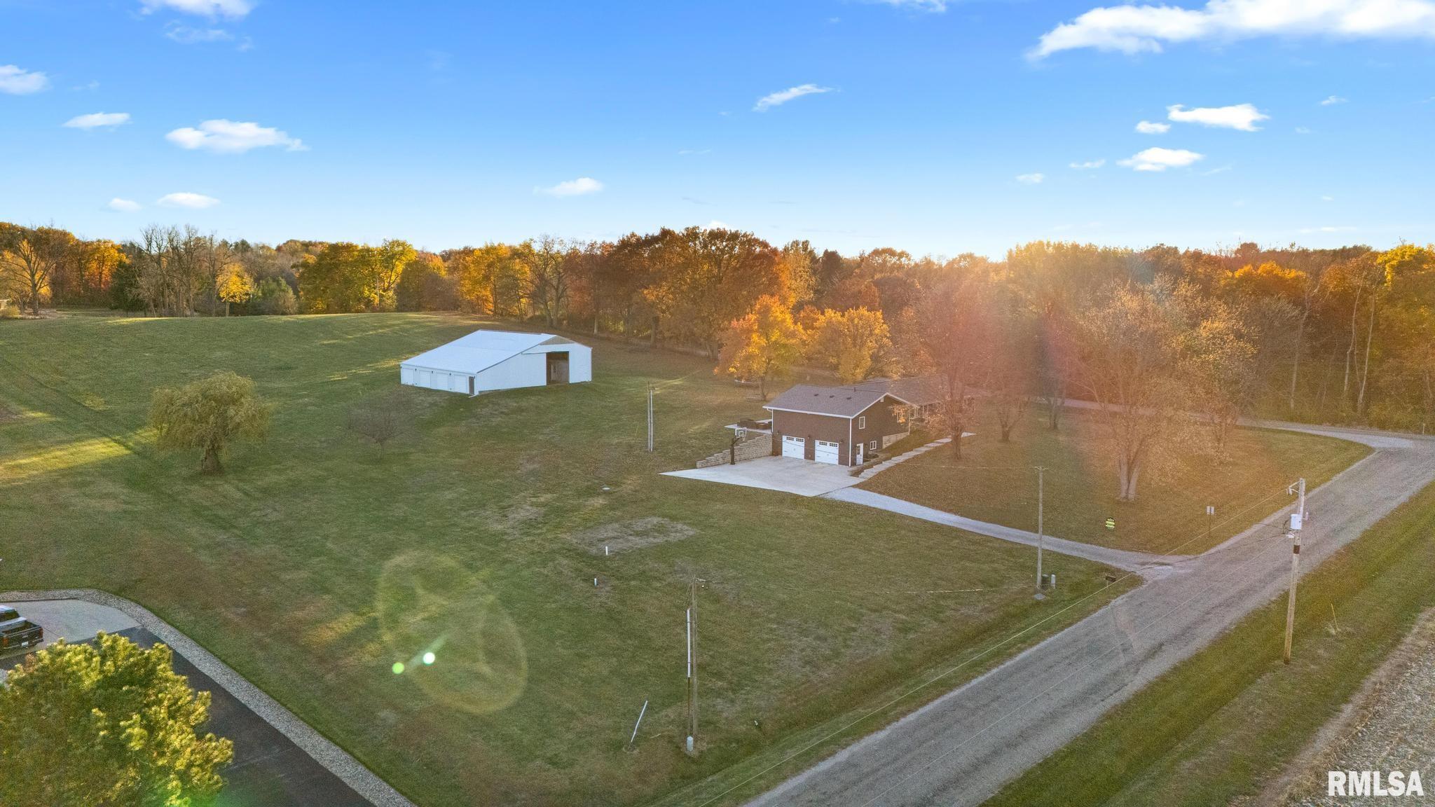 15945 GRESHAM Road Mackinaw IL