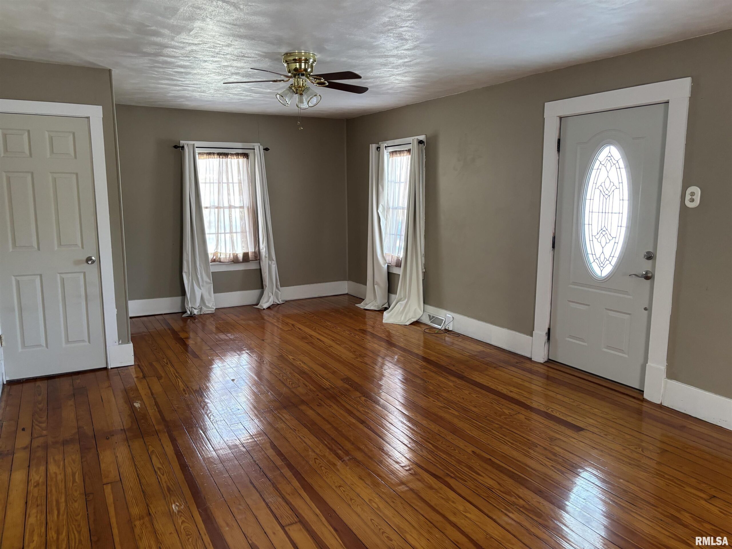 1310 W FRANKLIN Street Taylorville IL