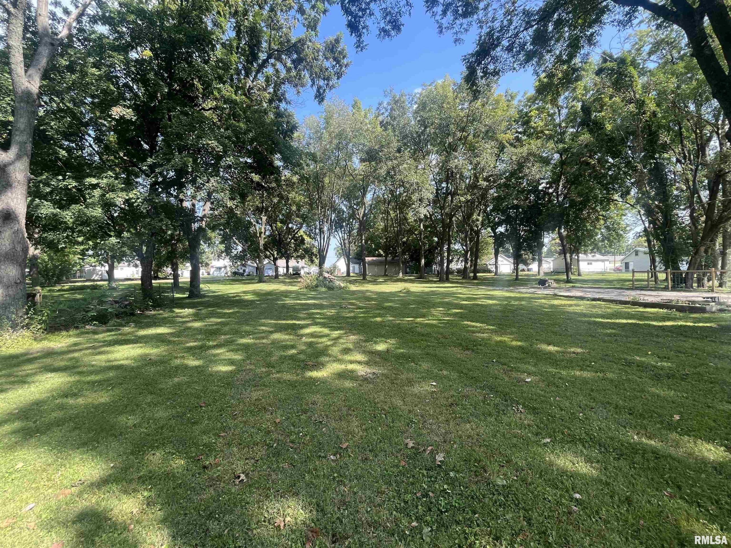 507 W JACKSON Street Athens IL