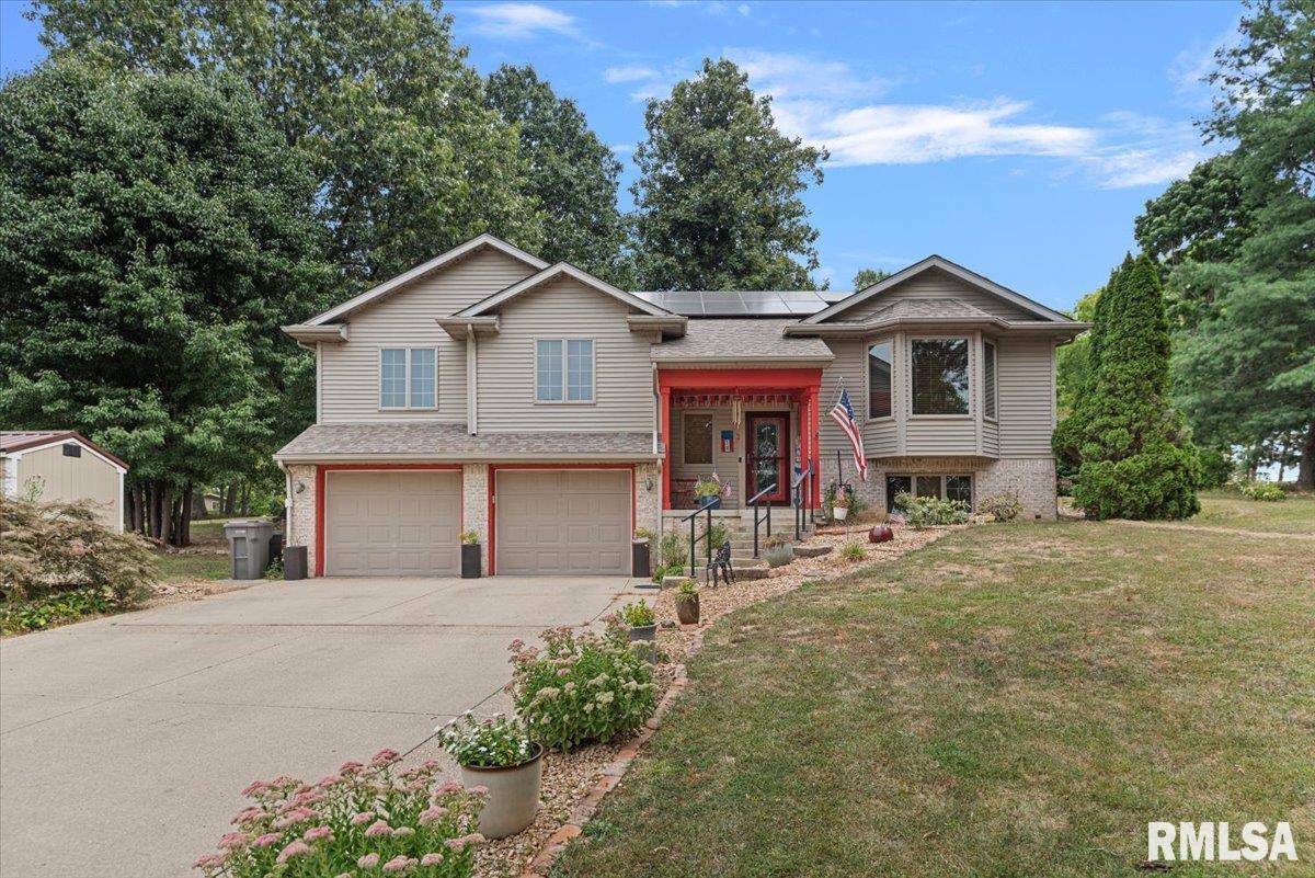 18 LAKE SHORE Drive Pana IL