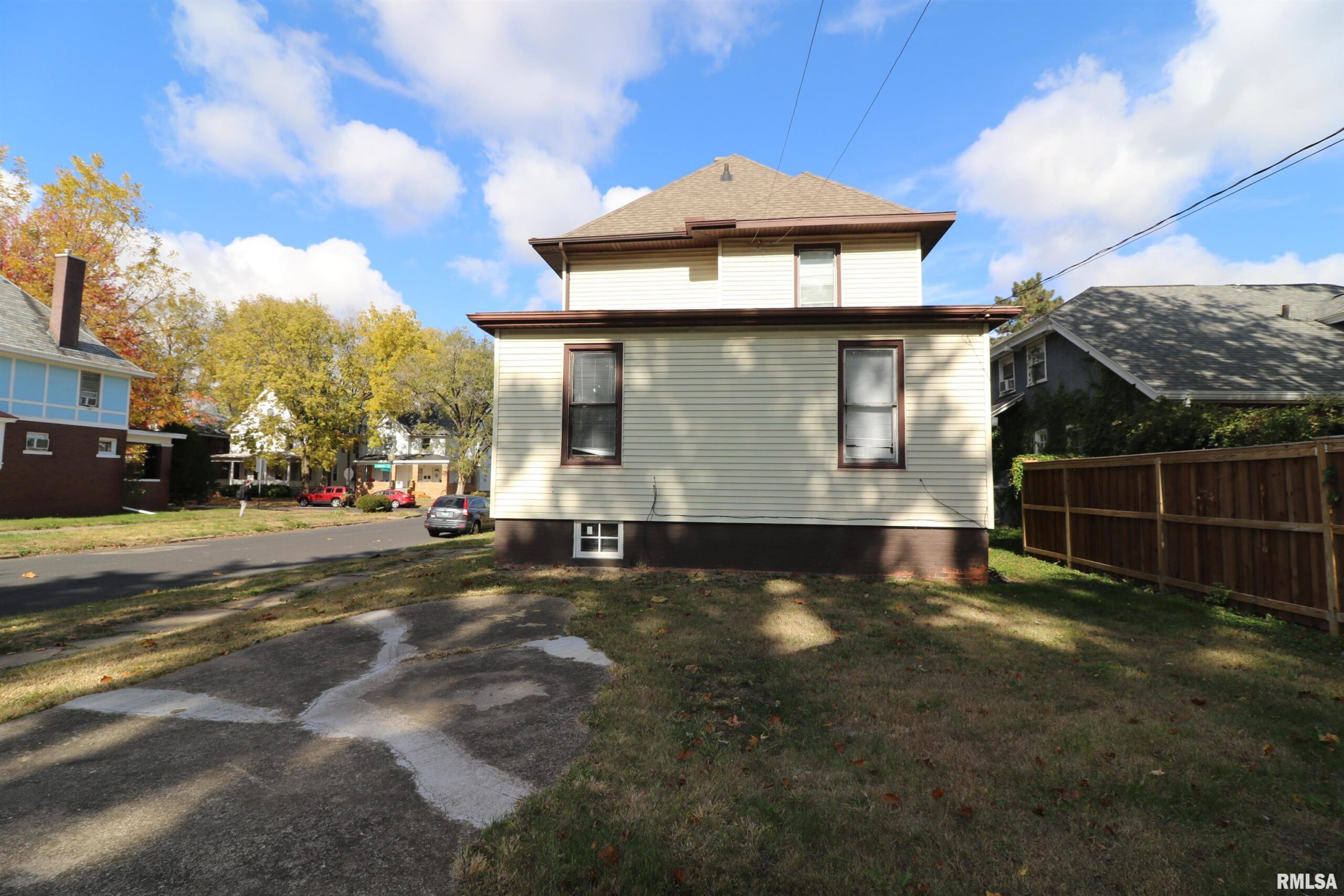 1530-1532 W BARKER Avenue Peoria IL