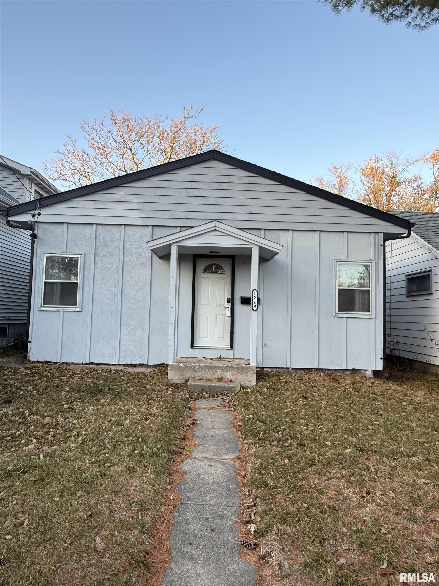 1219 E MONETA Avenue Peoria Heights IL