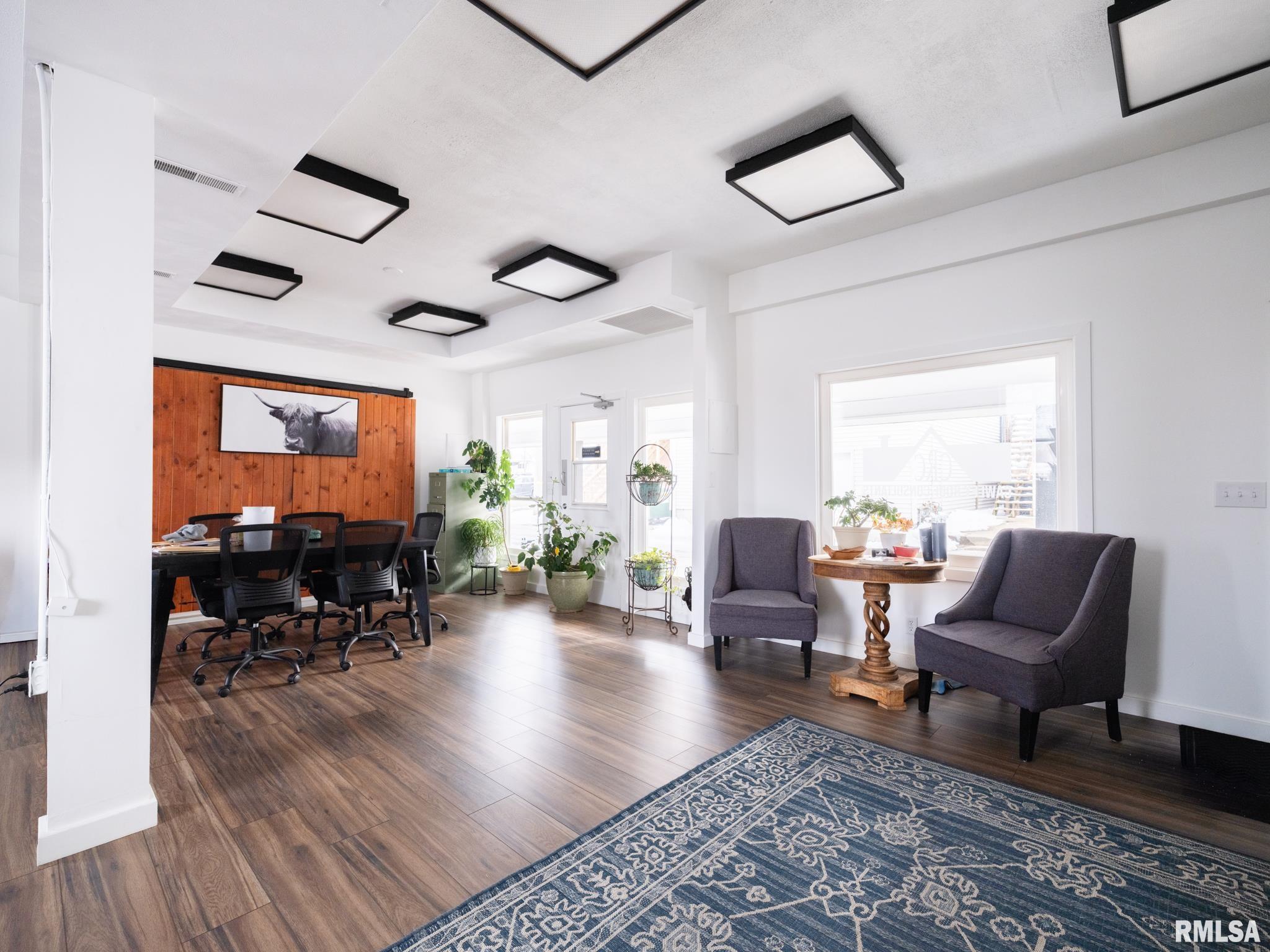 111-135 Peddlers Way Washington IL