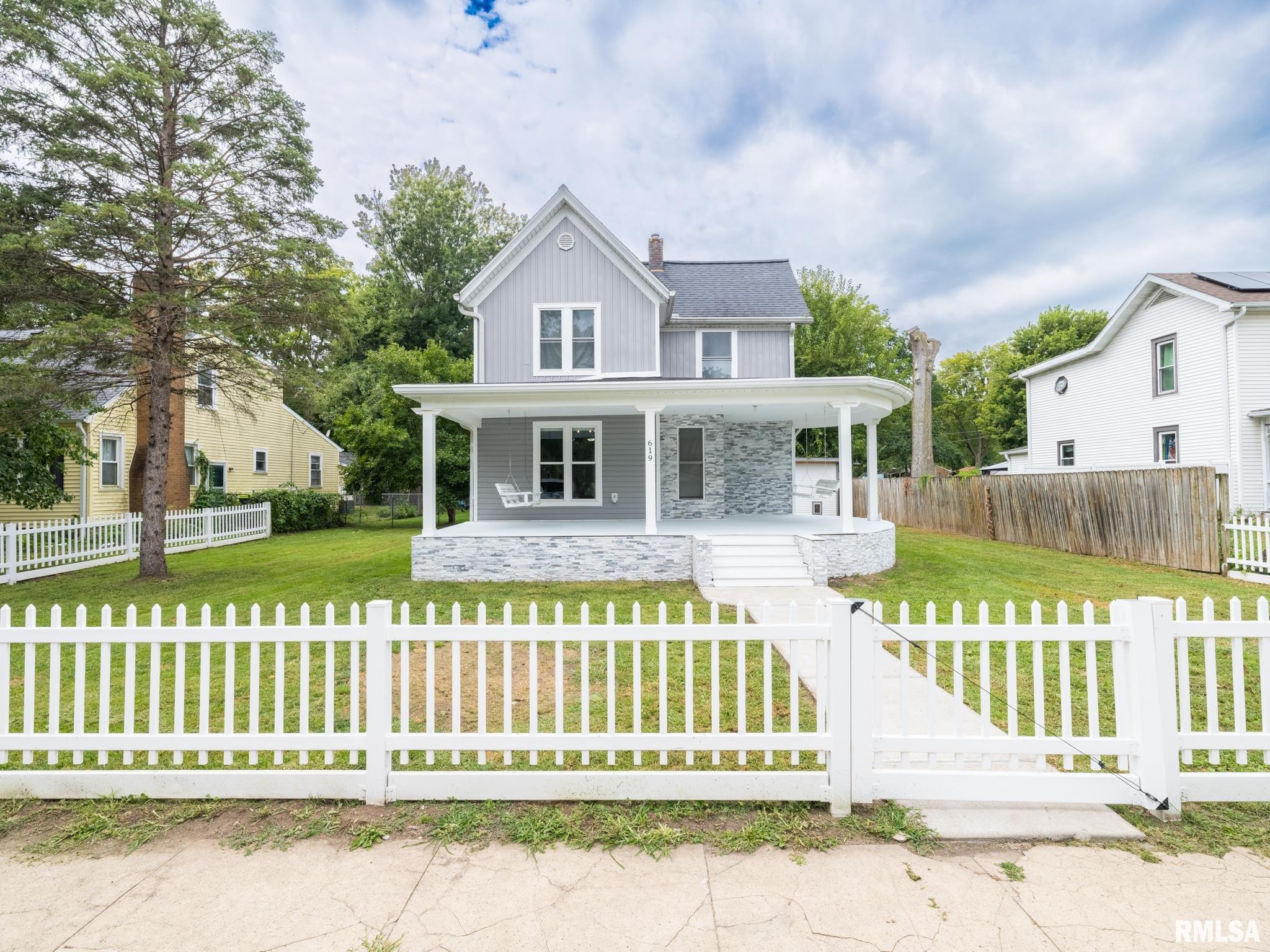 619 N SANTA FE Avenue Chillicothe IL