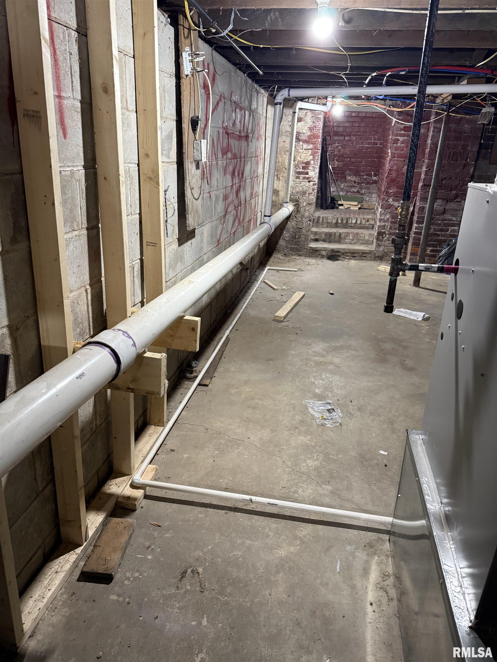 409 N MCARTHUR Street Macomb IL