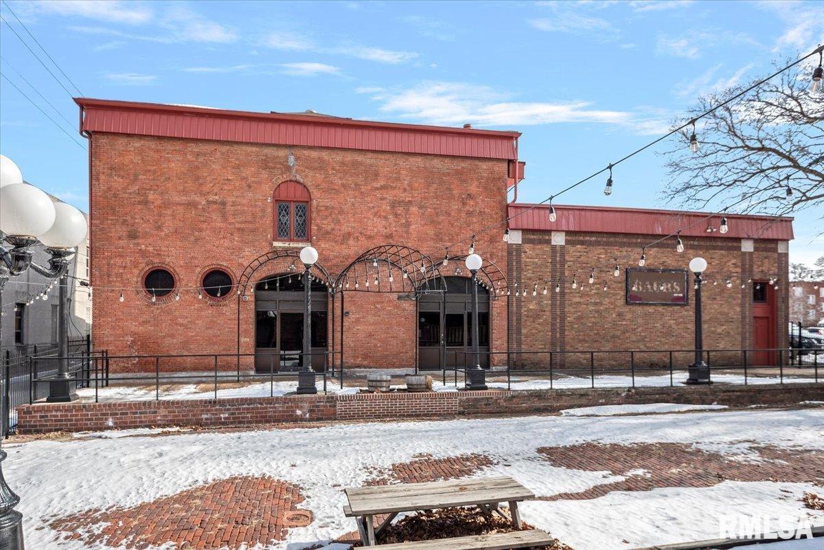 620 S 1ST Street Springfield IL