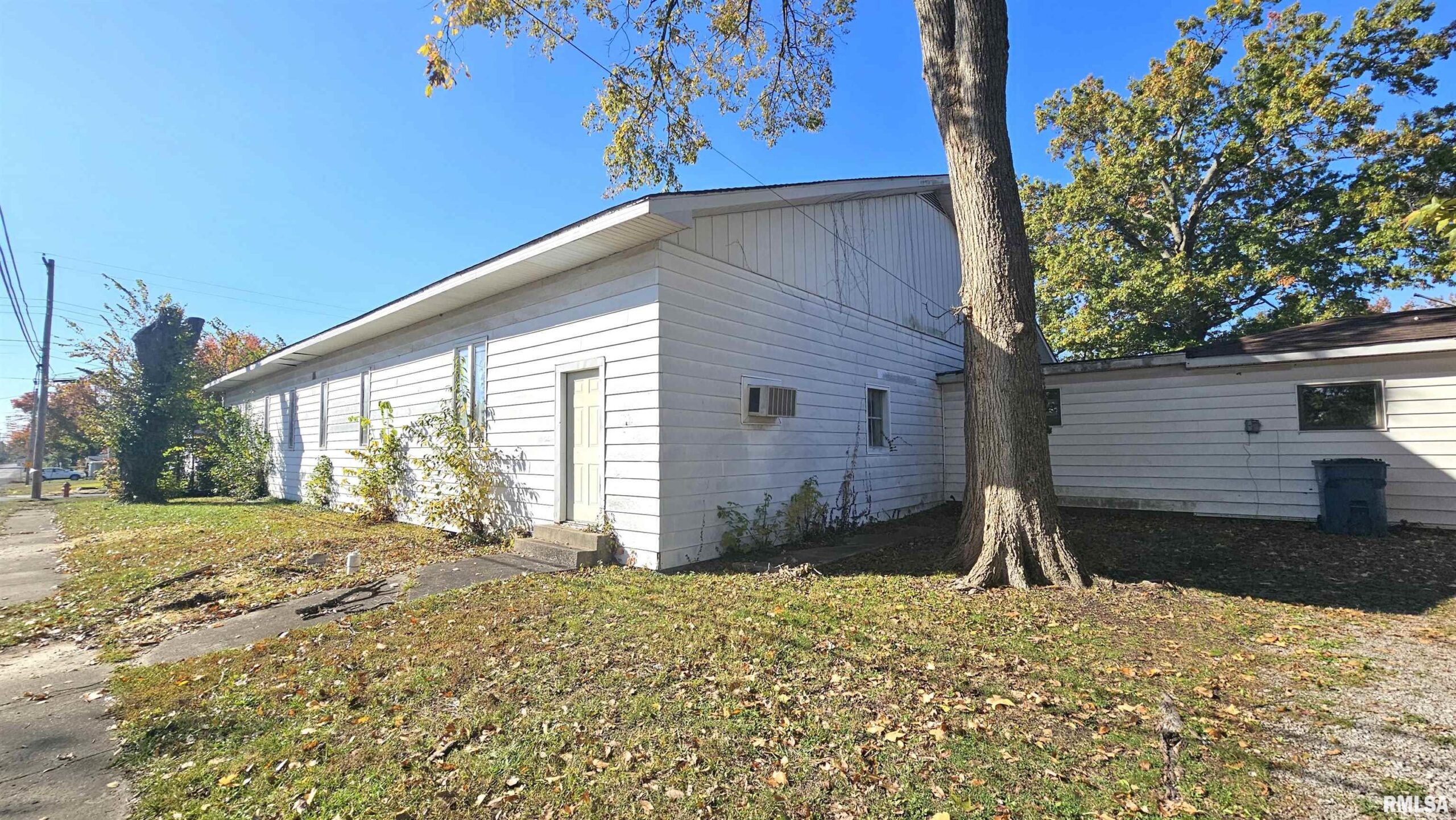 200 W 12TH Street Johnston City IL