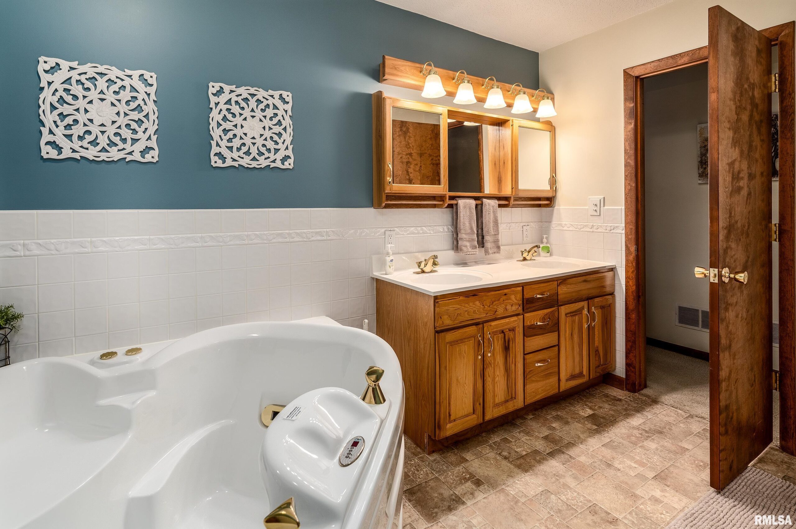 135 OAK Circle Goreville IL