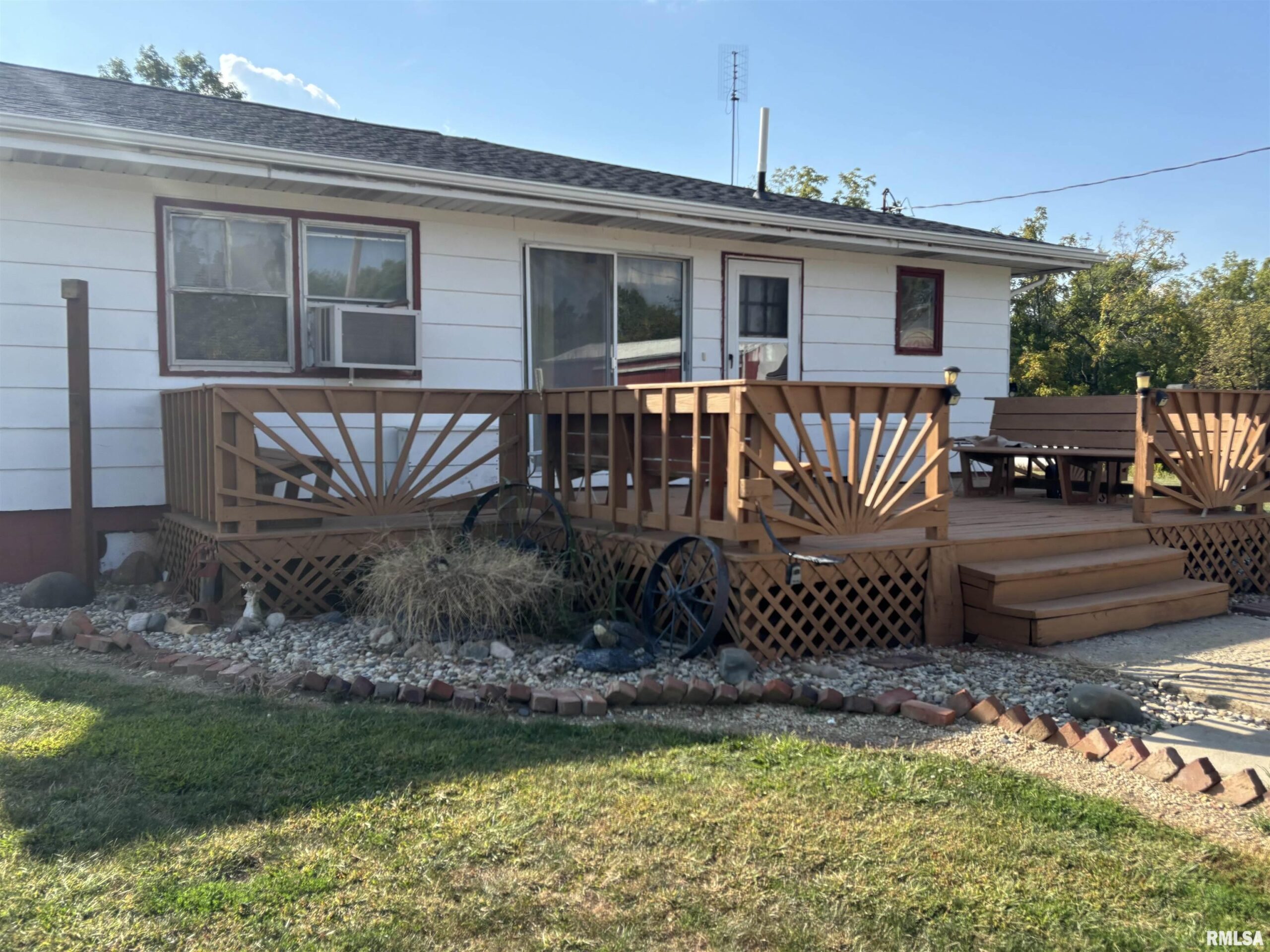 10206 E County Highway 14 Road Lewistown IL