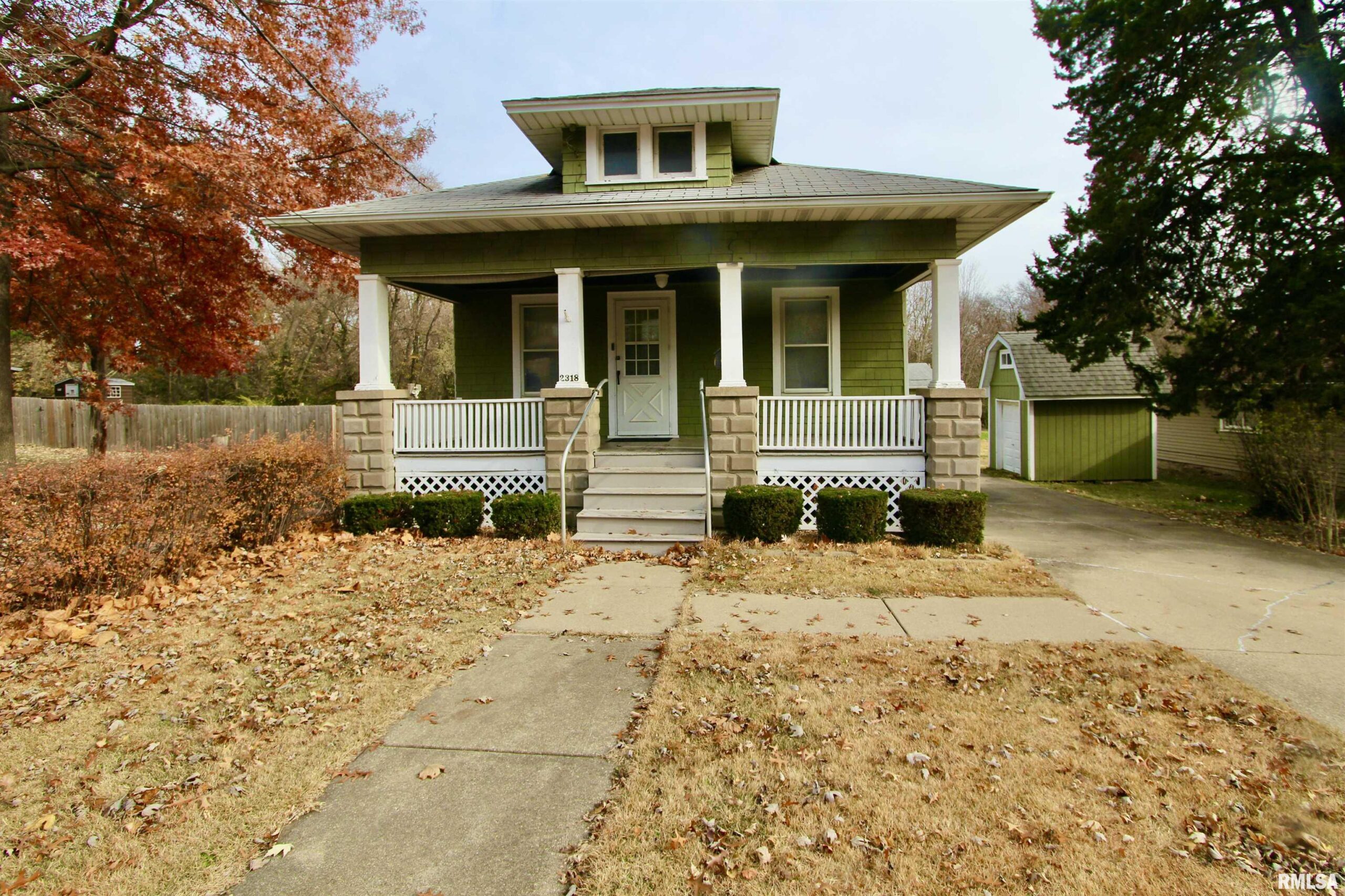 2318 N FLORA Avenue Peoria IL