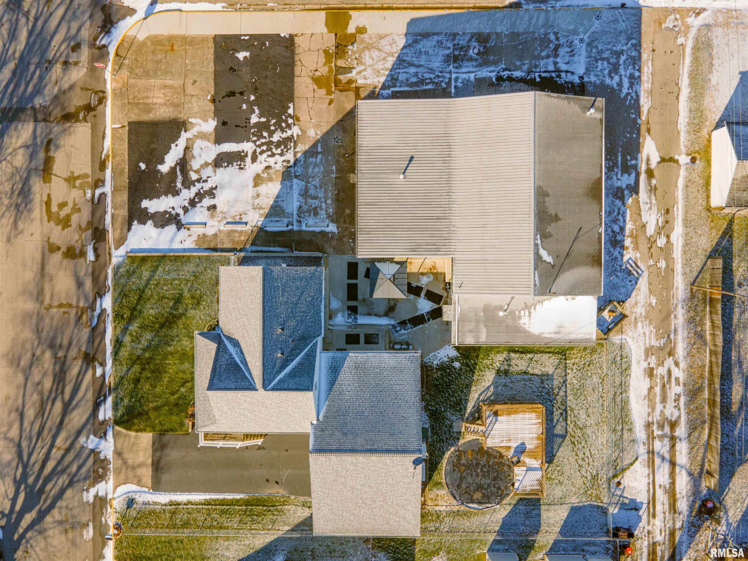 710 N JEFFERSON Street Lincoln IL