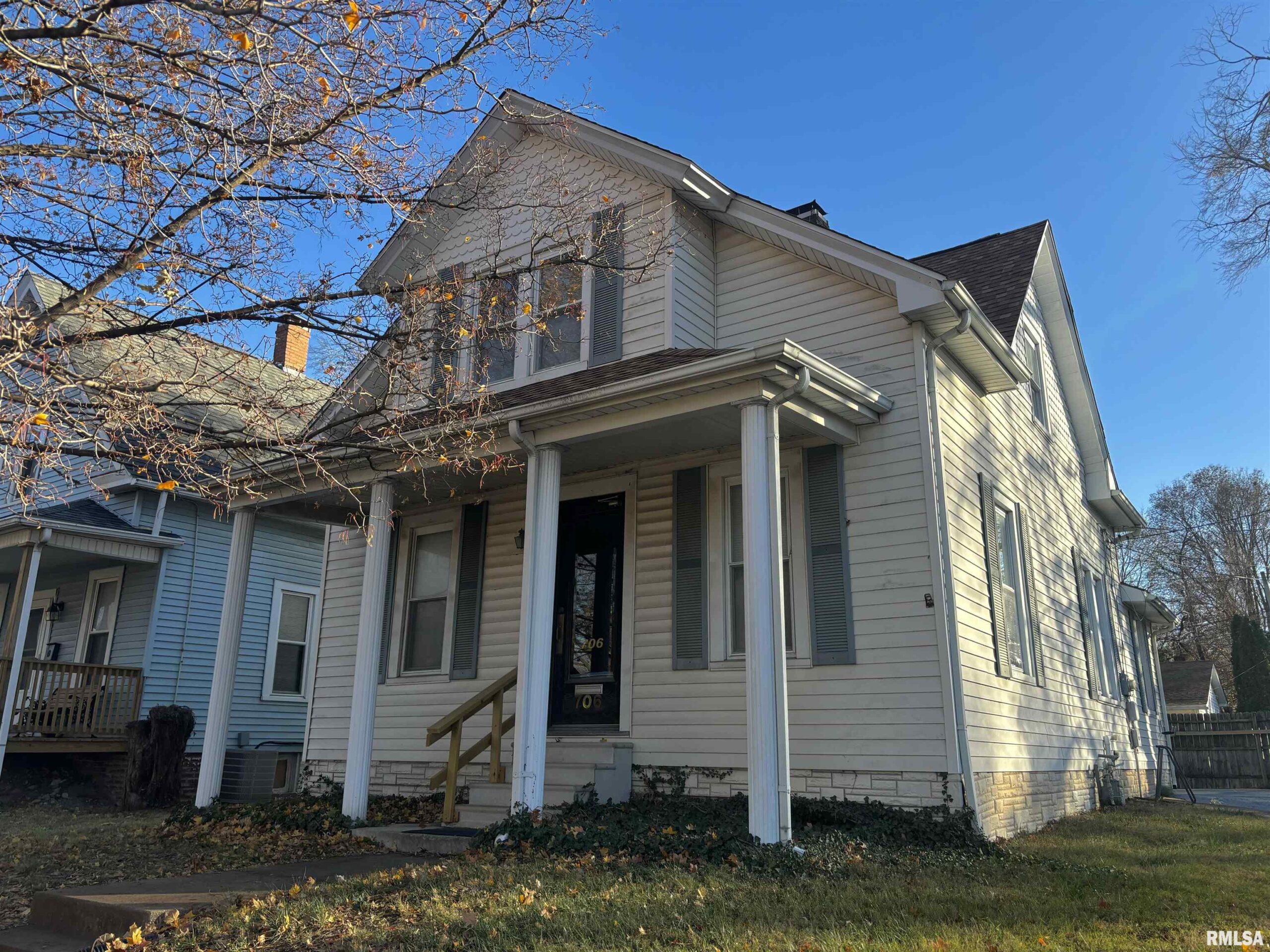 706 W South Grand Avenue Springfield IL