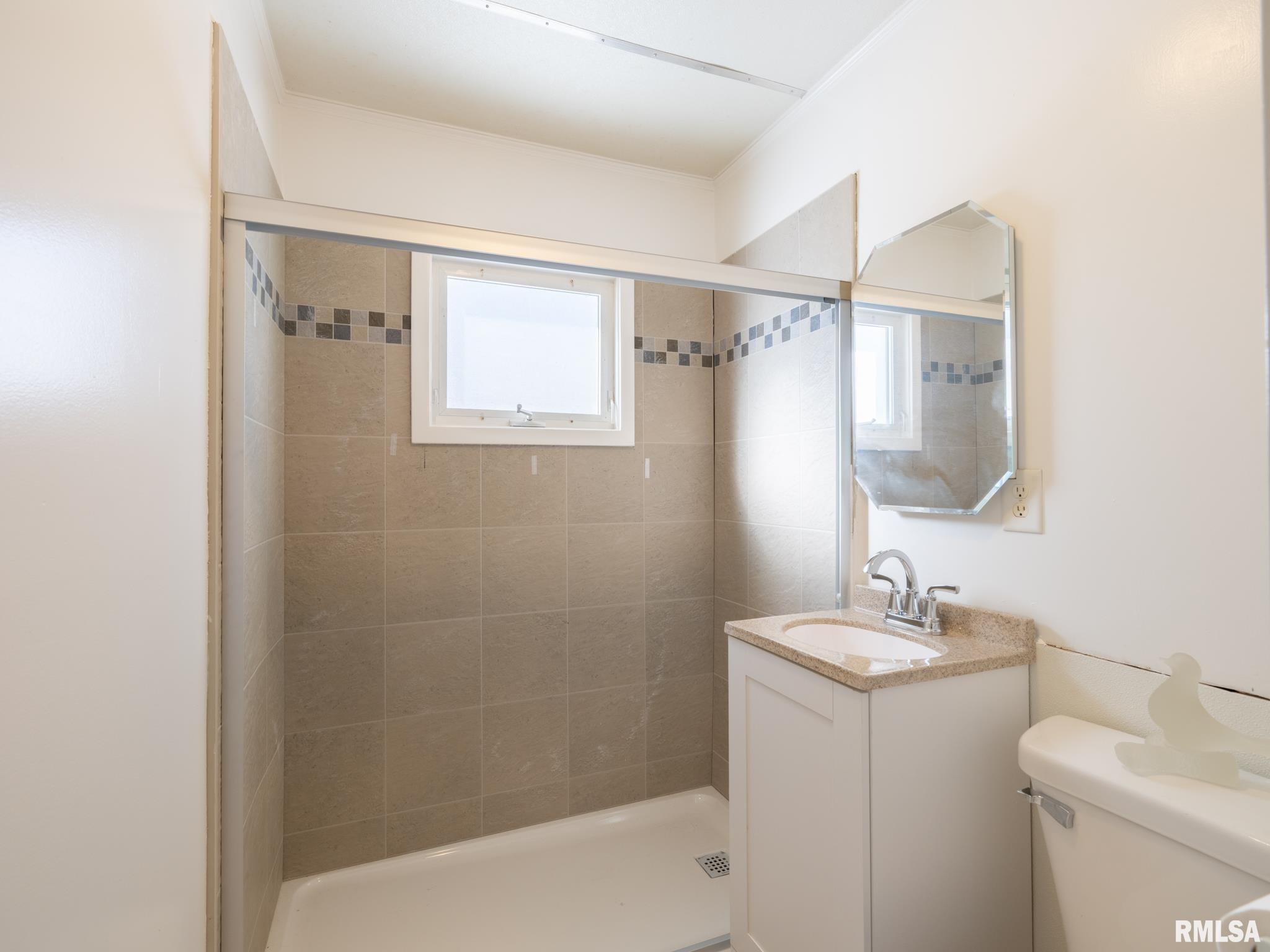 1207 S 18TH Street Pekin IL