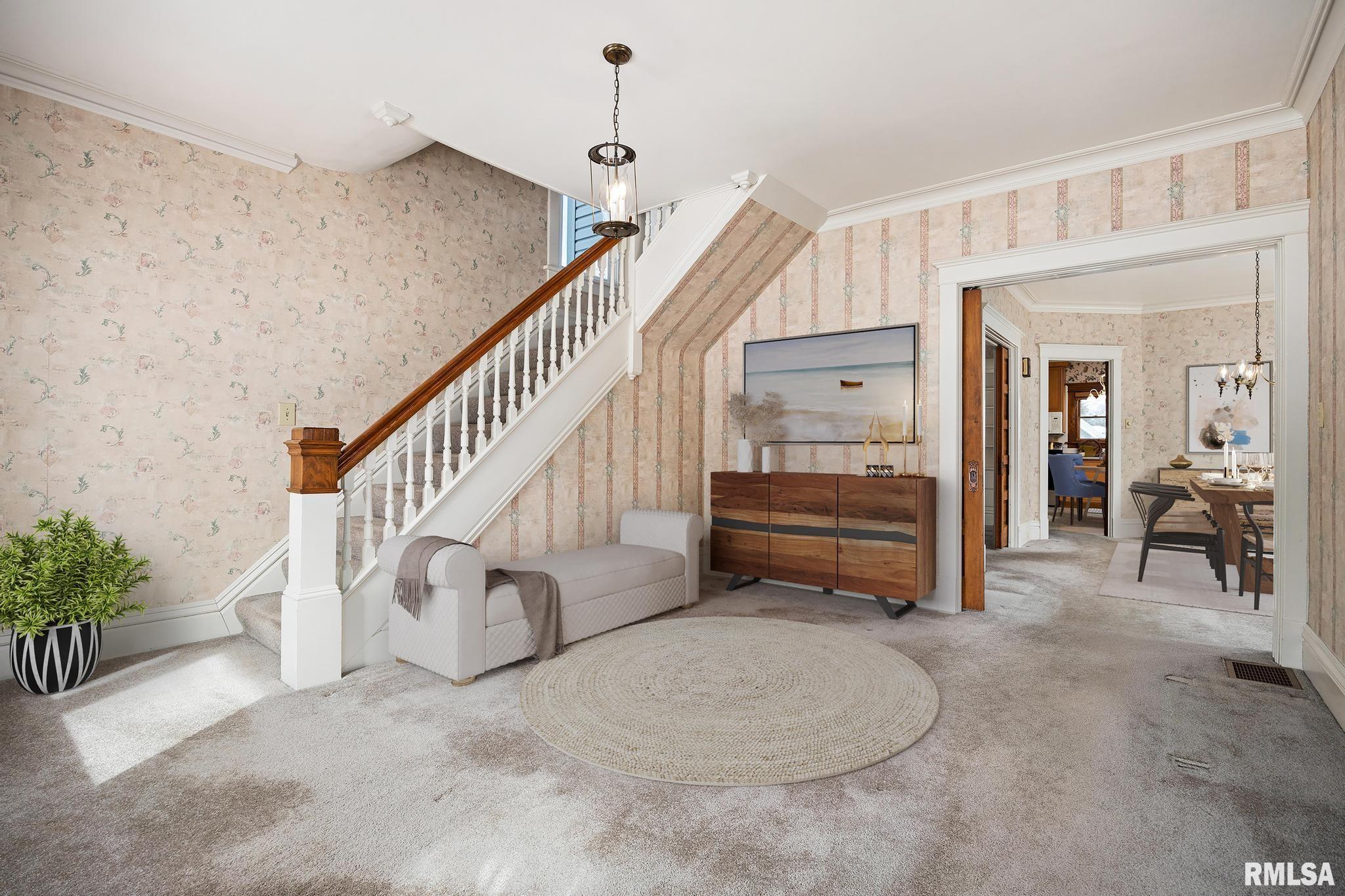 804 MAIN Street Henry IL