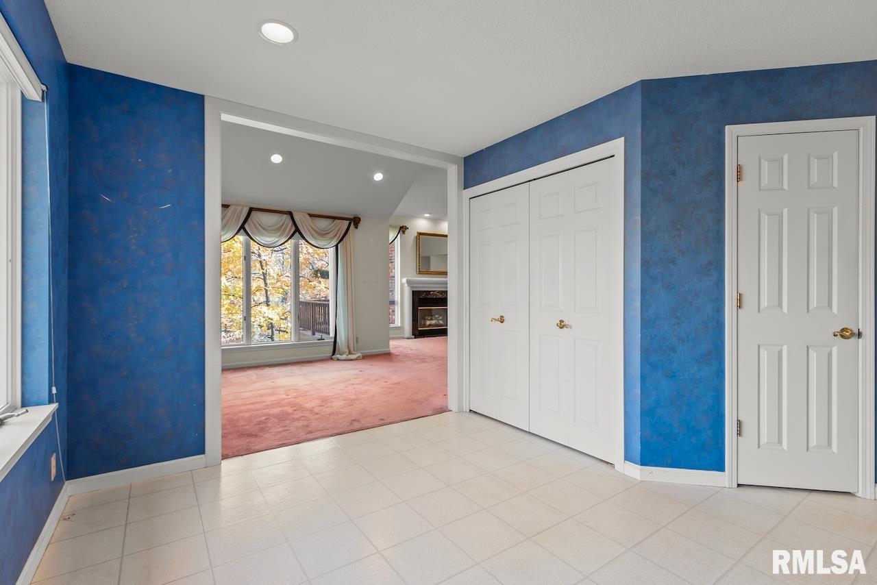 7112 N WILLOW BEND Pointe Peoria IL