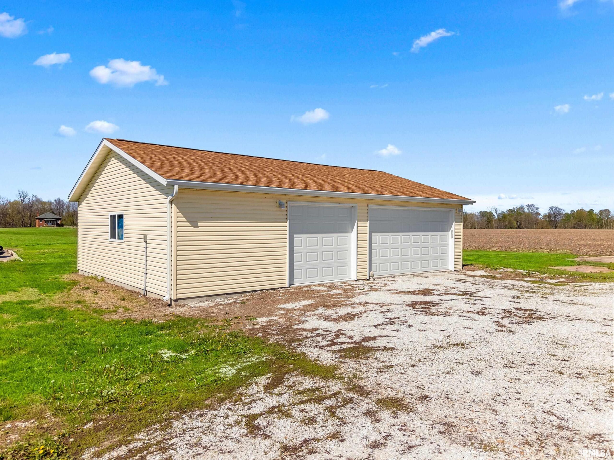 16853 N WRIGHT Road Lewistown IL