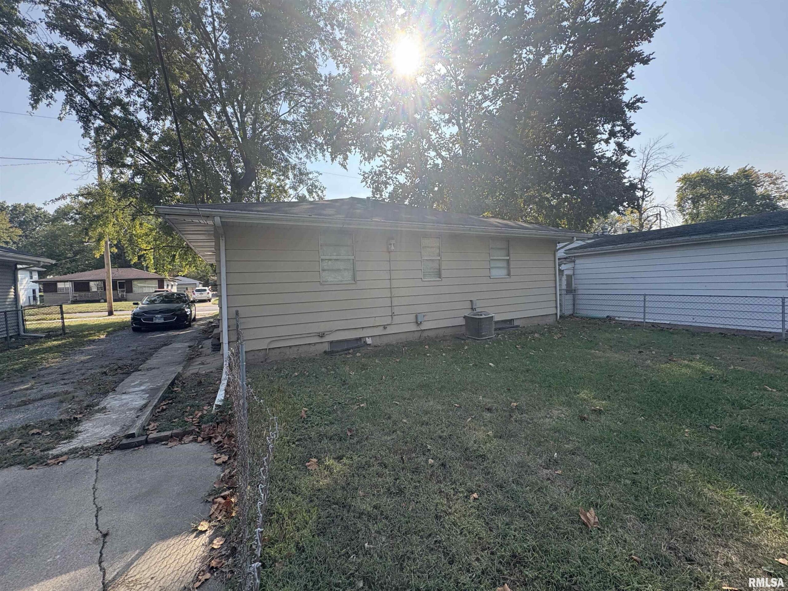 2819 W MARQUETTE Street Peoria IL