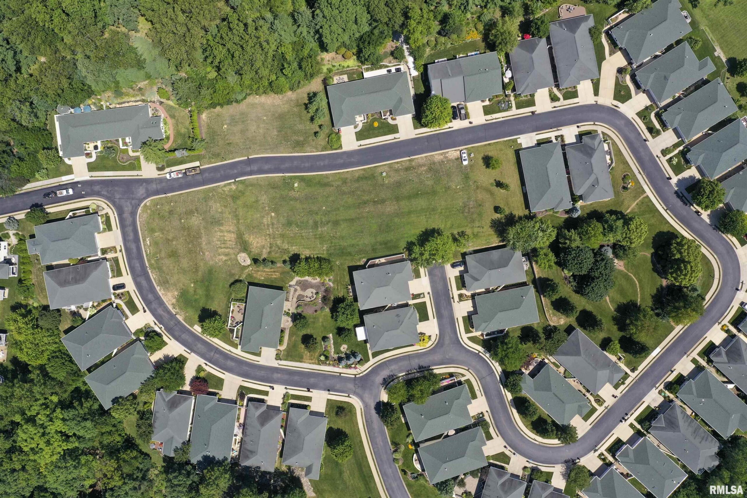 5610 W WOODBRIAR Lane Peoria IL