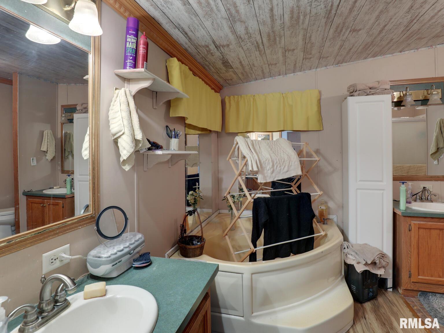 12265 Mindale Road La Prairie IL