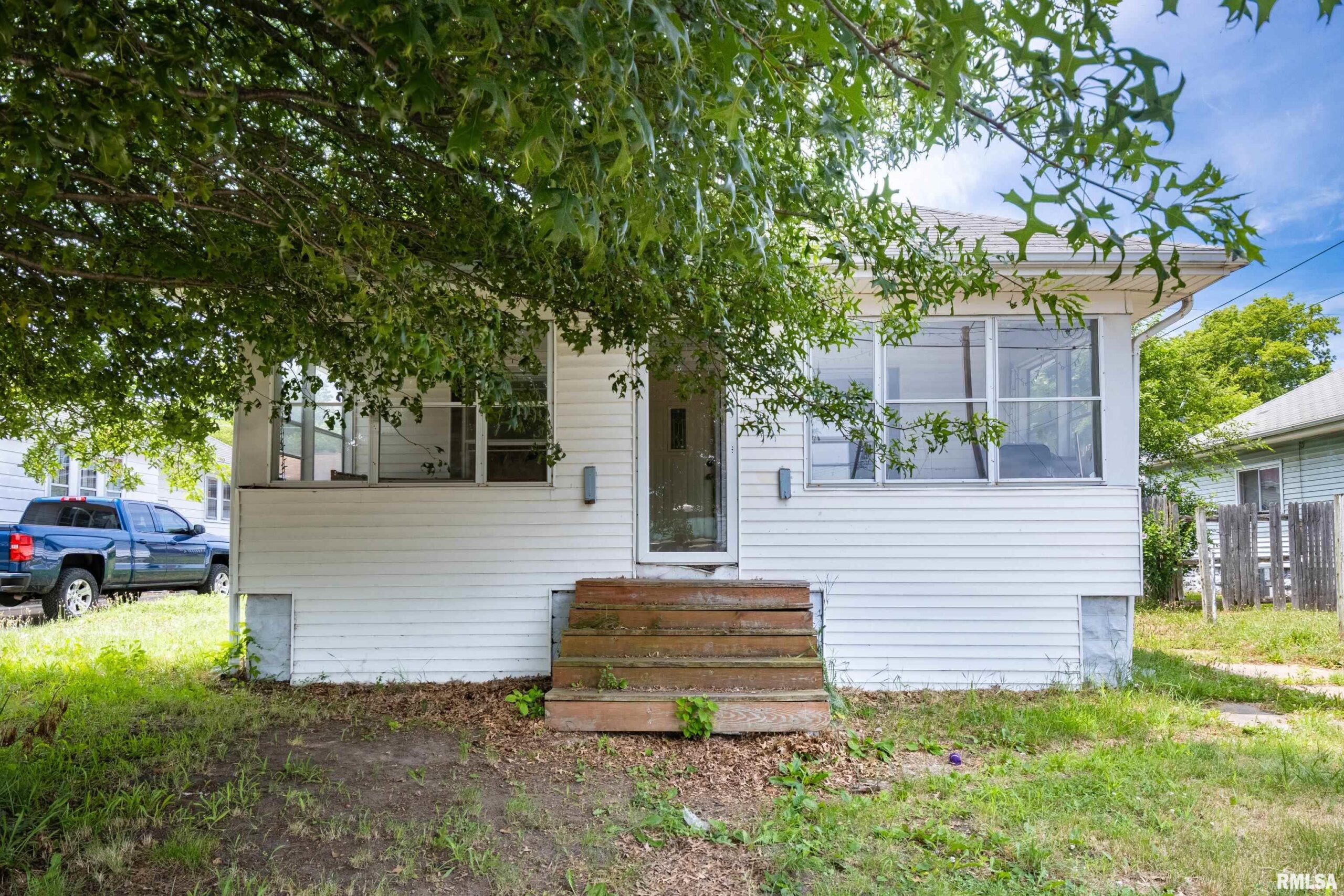 211 MINCH Street South Pekin IL