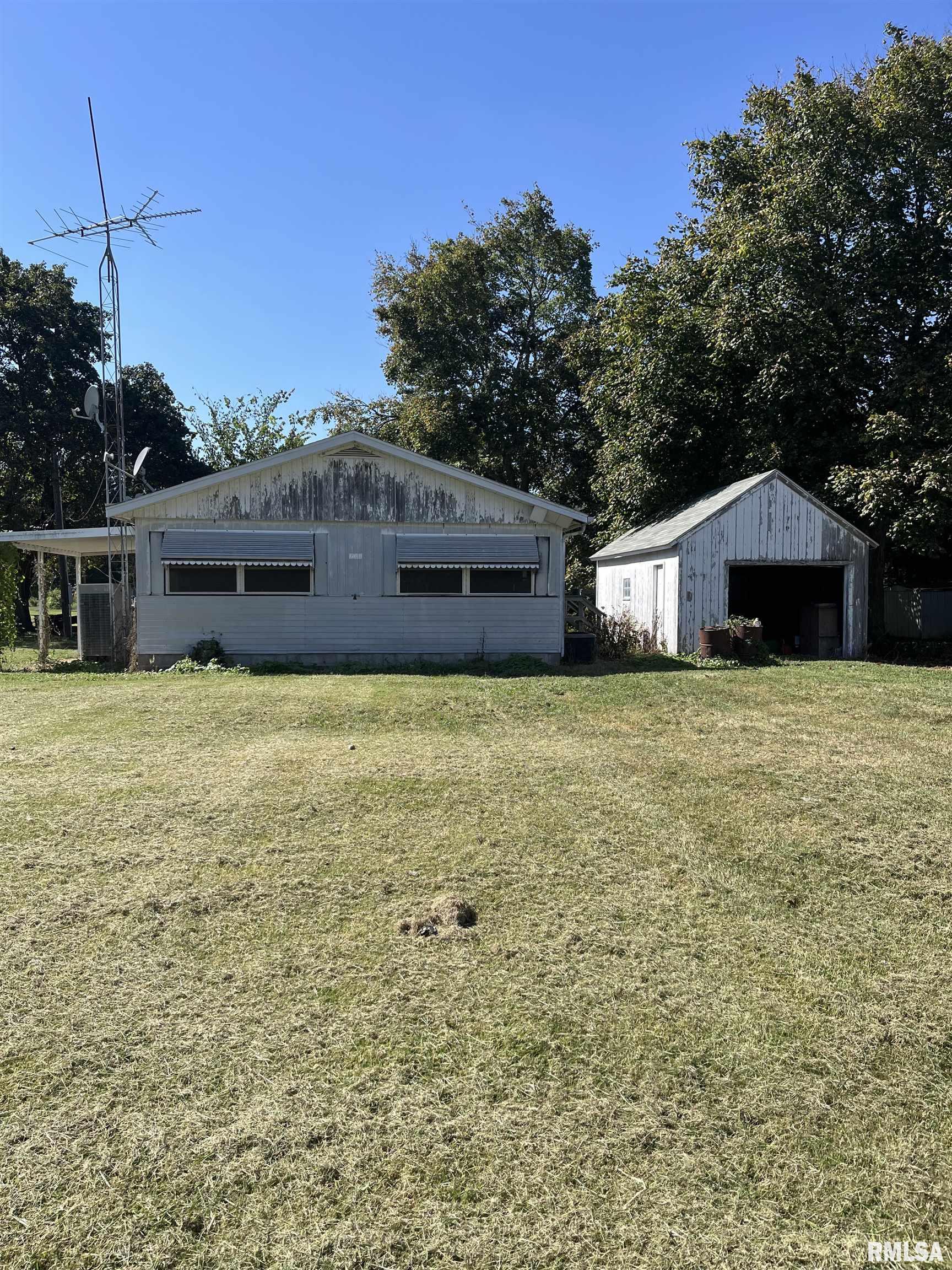 230 S MAIN Street Roseville IL