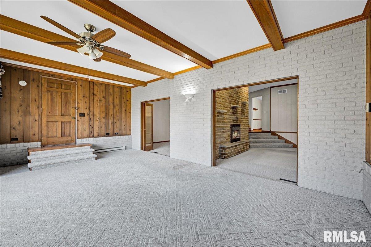 192 POTAWATOMI Road Galesburg IL