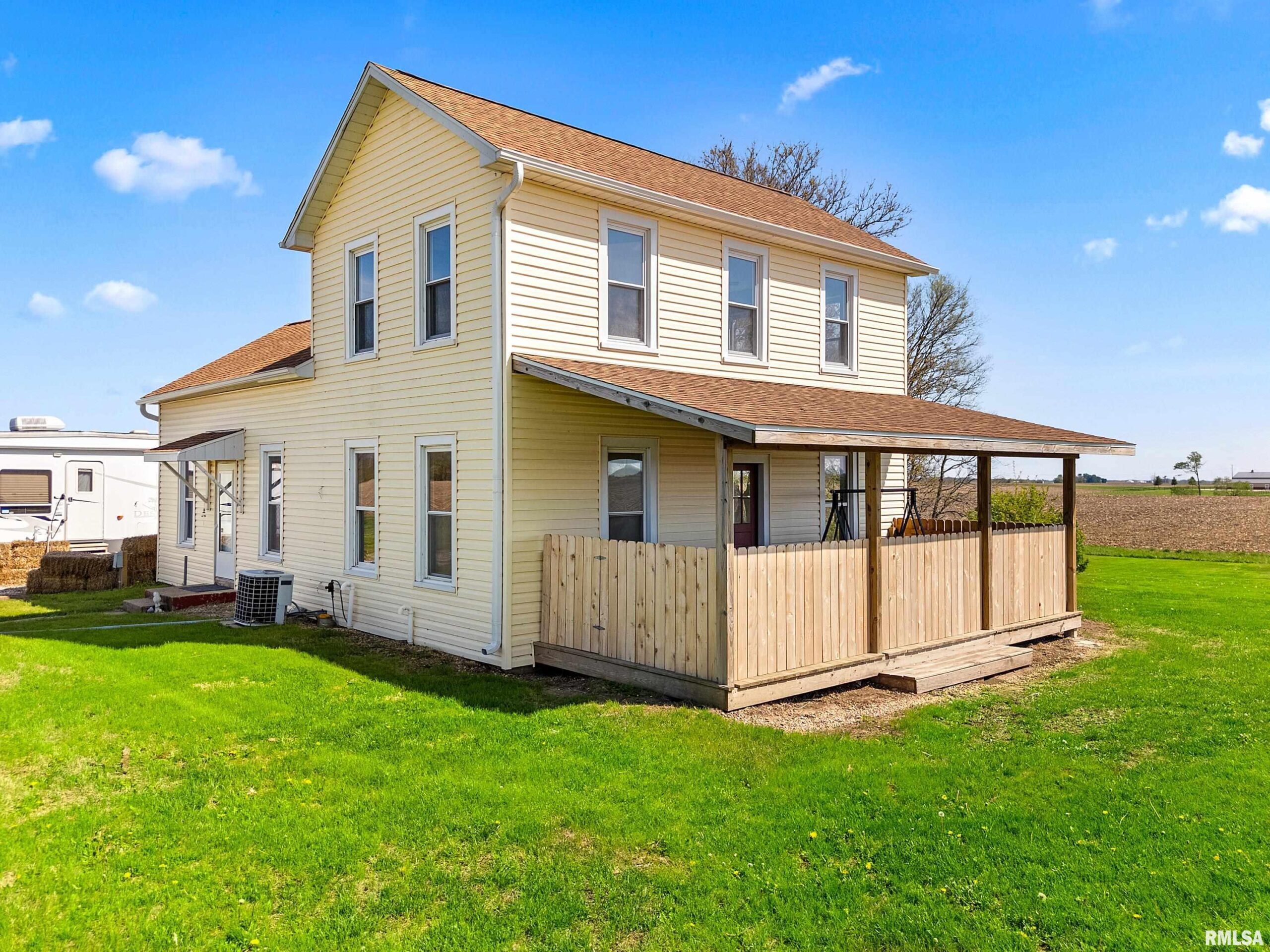 16853 N WRIGHT Road Lewistown IL