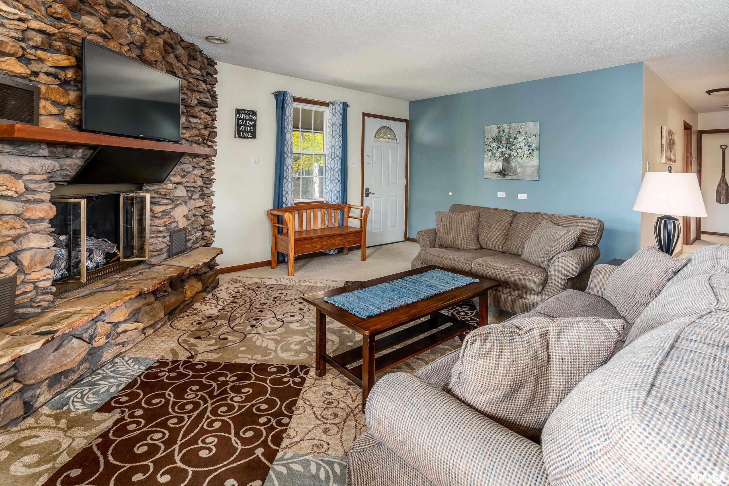 135 OAK Circle Goreville IL