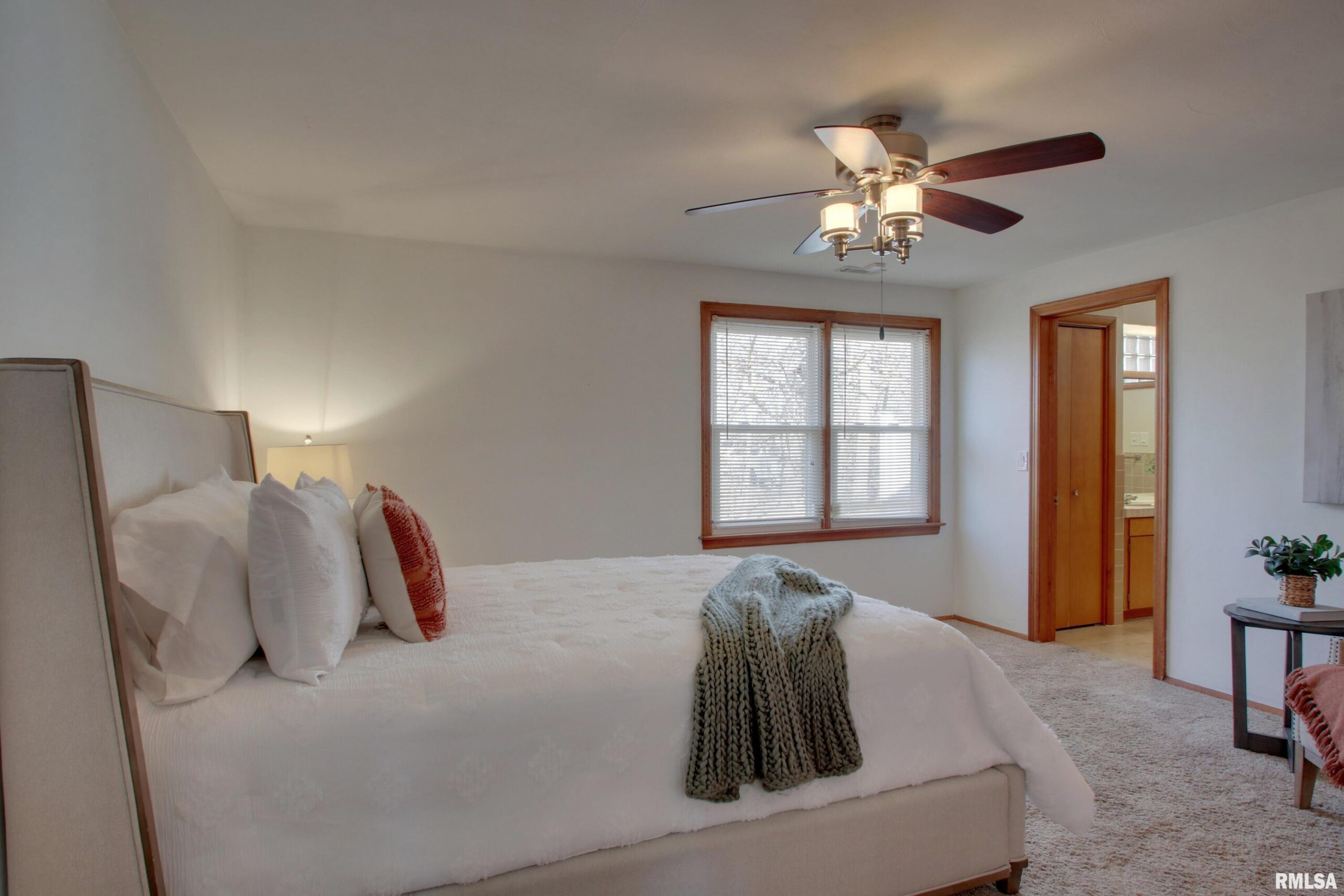 1301 HIGHLAND Lane Quincy IL