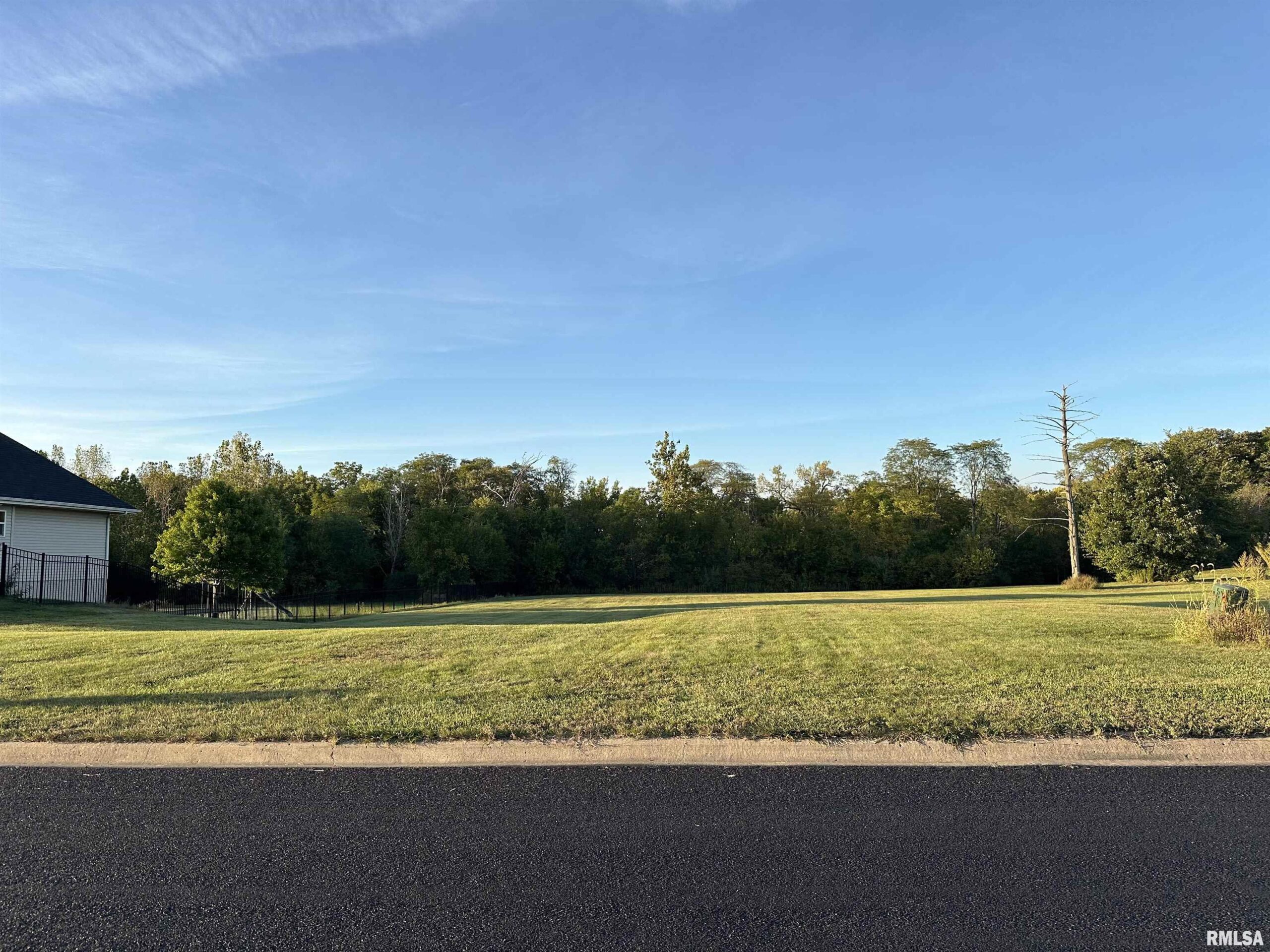 204 SILVER CREEK Drive Washington IL