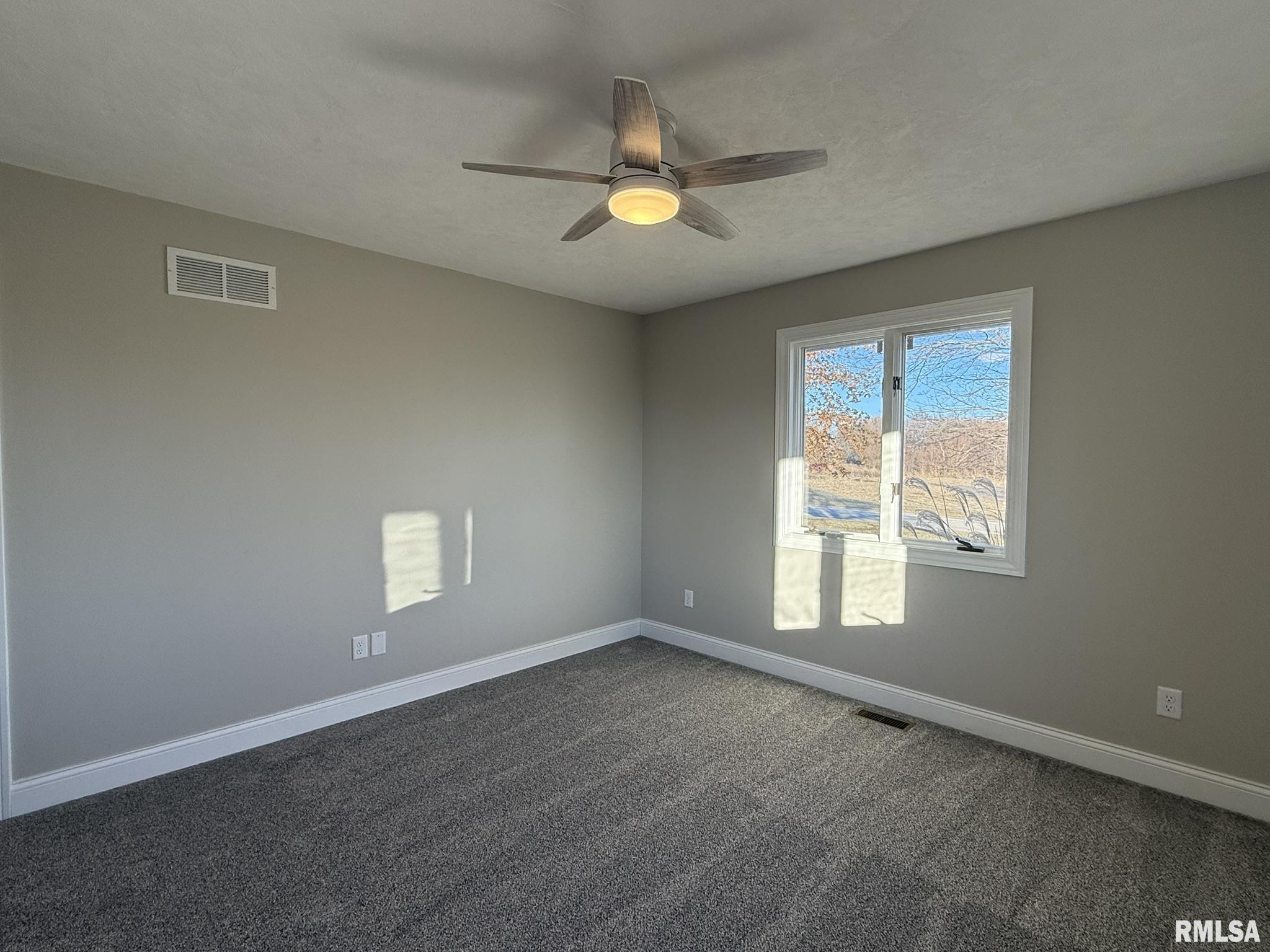 2832 IL Route 17 Galva IL