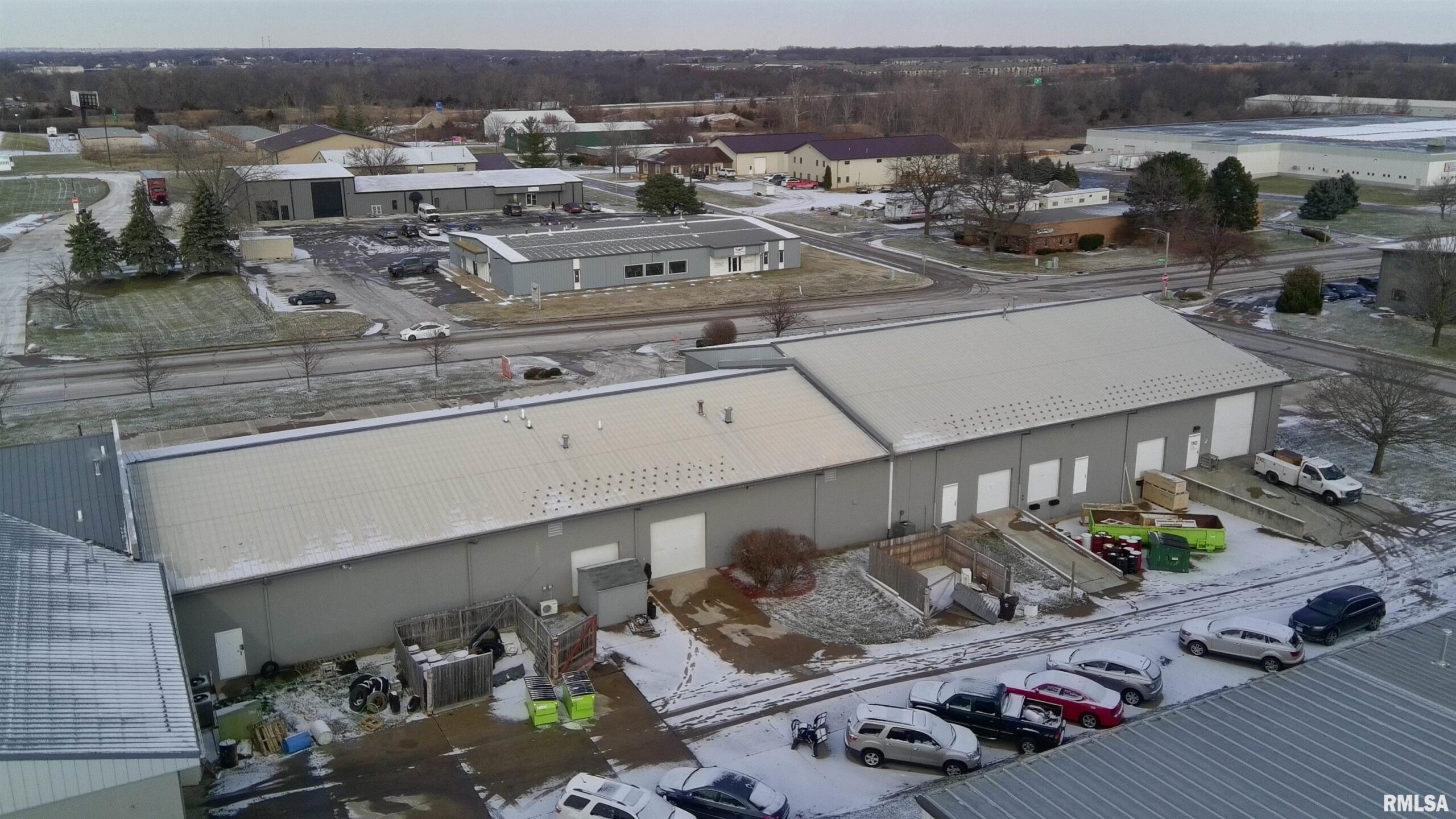 2220 W TOWNLINE Road Peoria IL