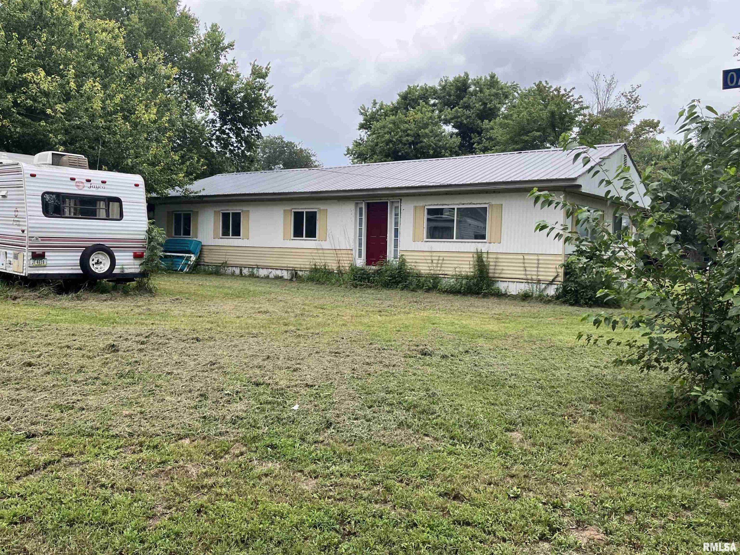 114 OAK Street Gladstone IL