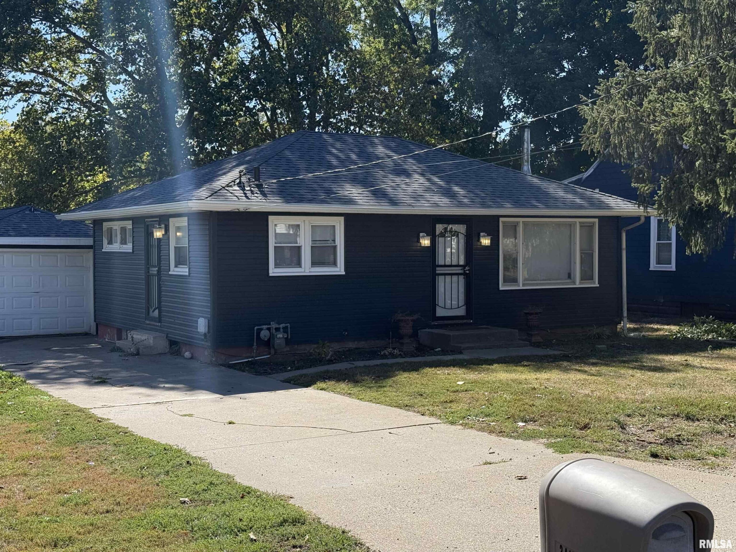 3410 W LINCOLN Avenue Peoria IL