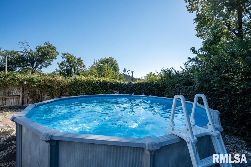 1713 W DEWEY Street Marion IL