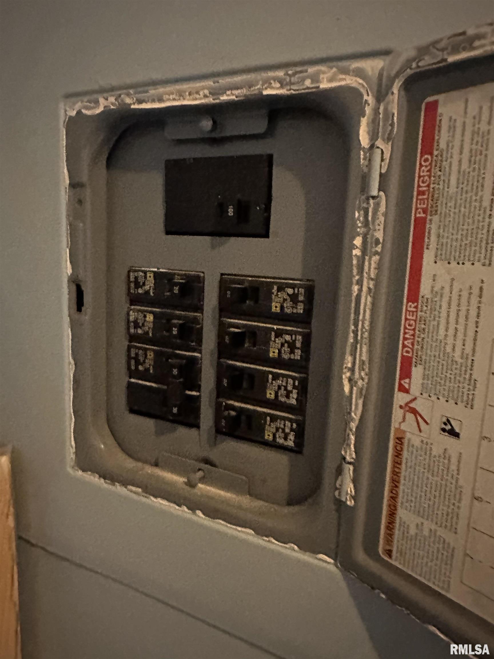 1305 NE MONROE Street Peoria IL