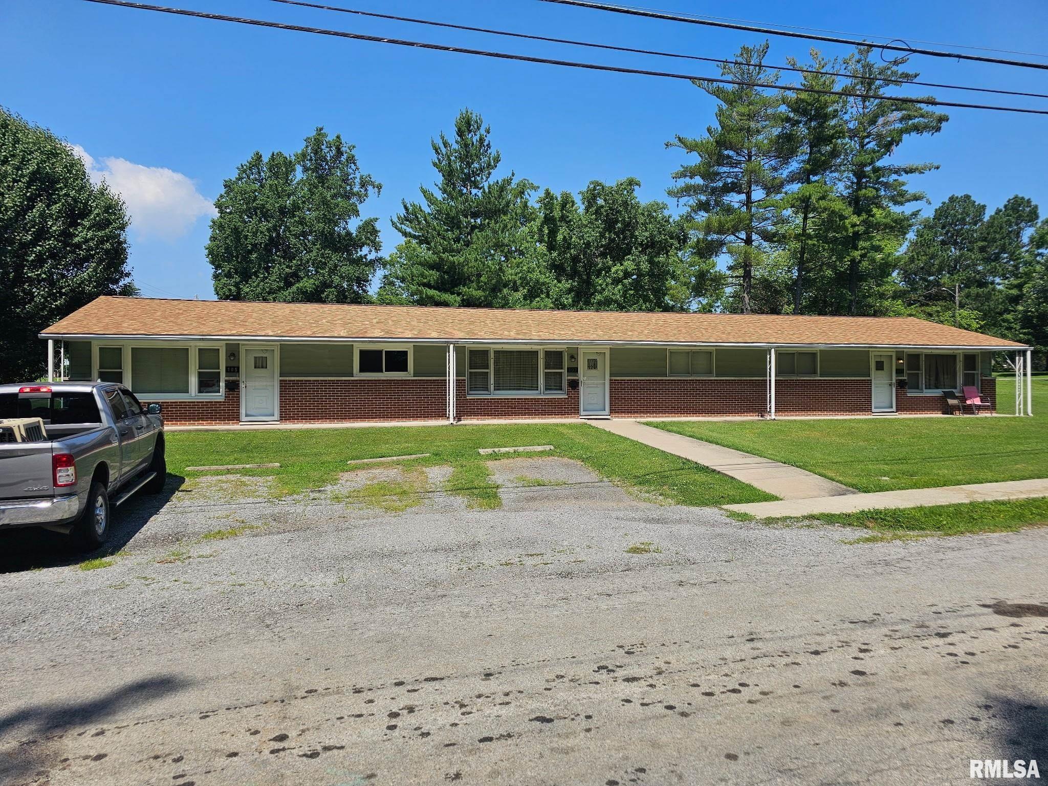 105-109 N SUNNY SLOPE Street West Frankfort IL