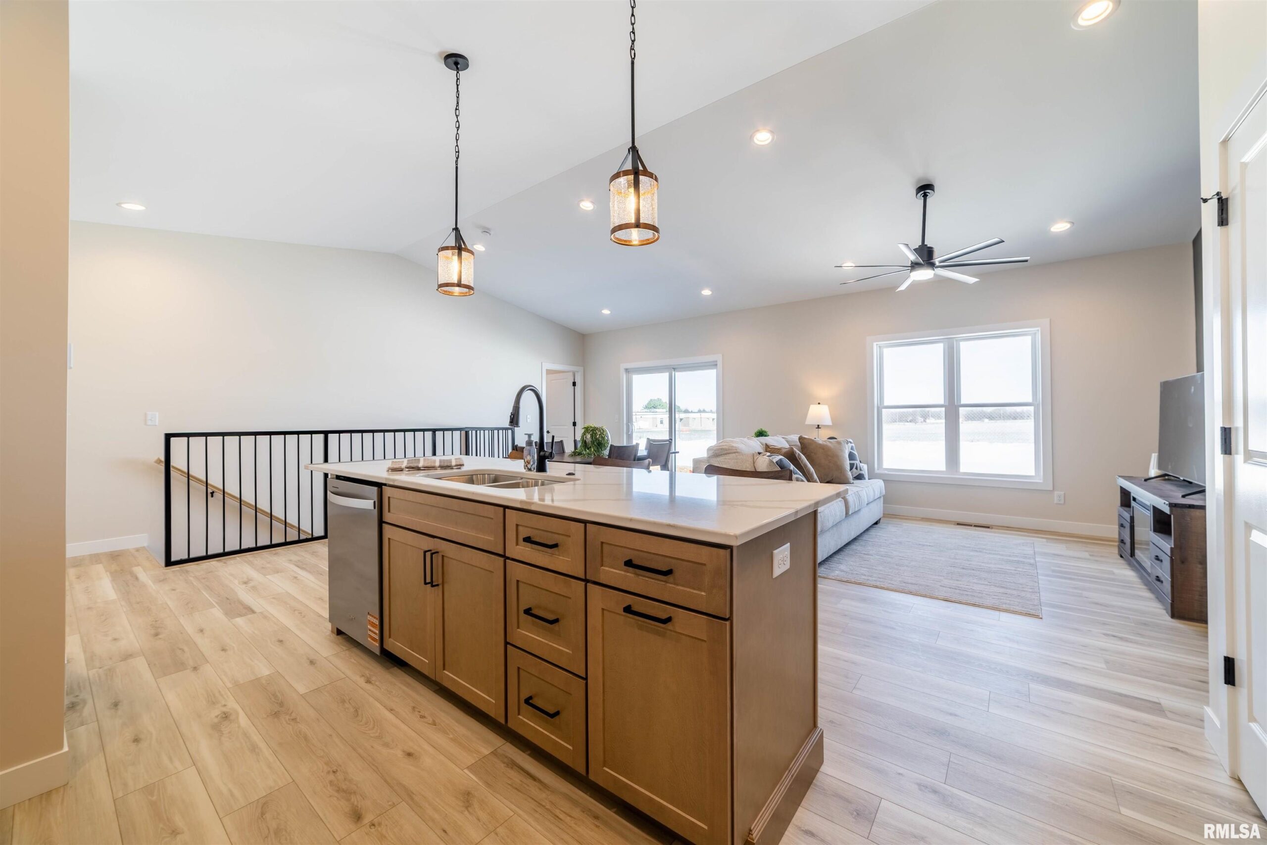 5039 CHESTNUT Street Quincy IL