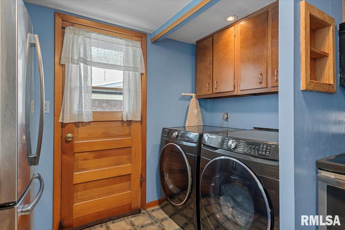 10 ROYAL Road Springfield IL