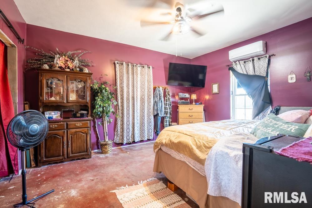 13261 CASEY Road Marion IL