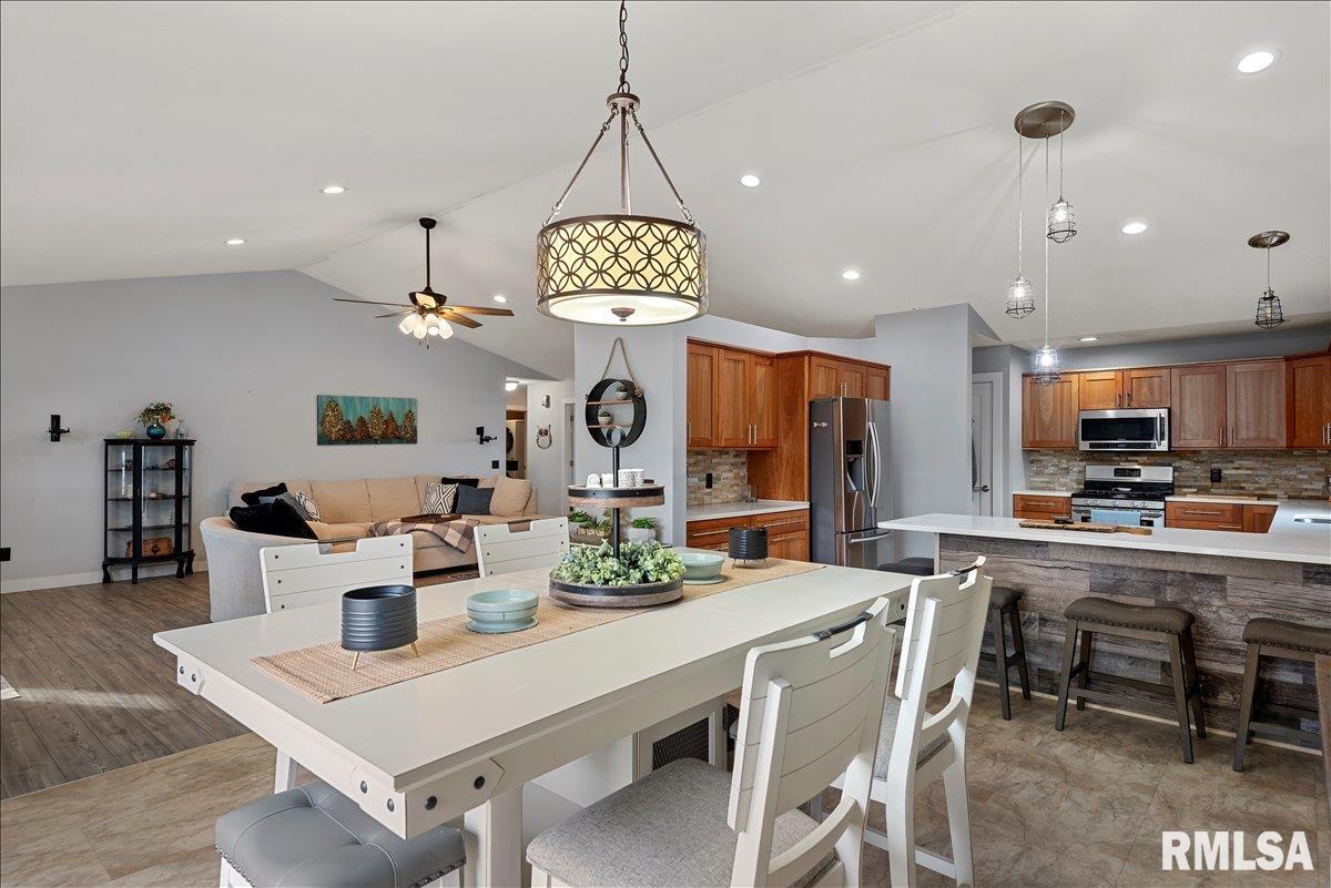 212 GLOUCESTER Court Chatham IL