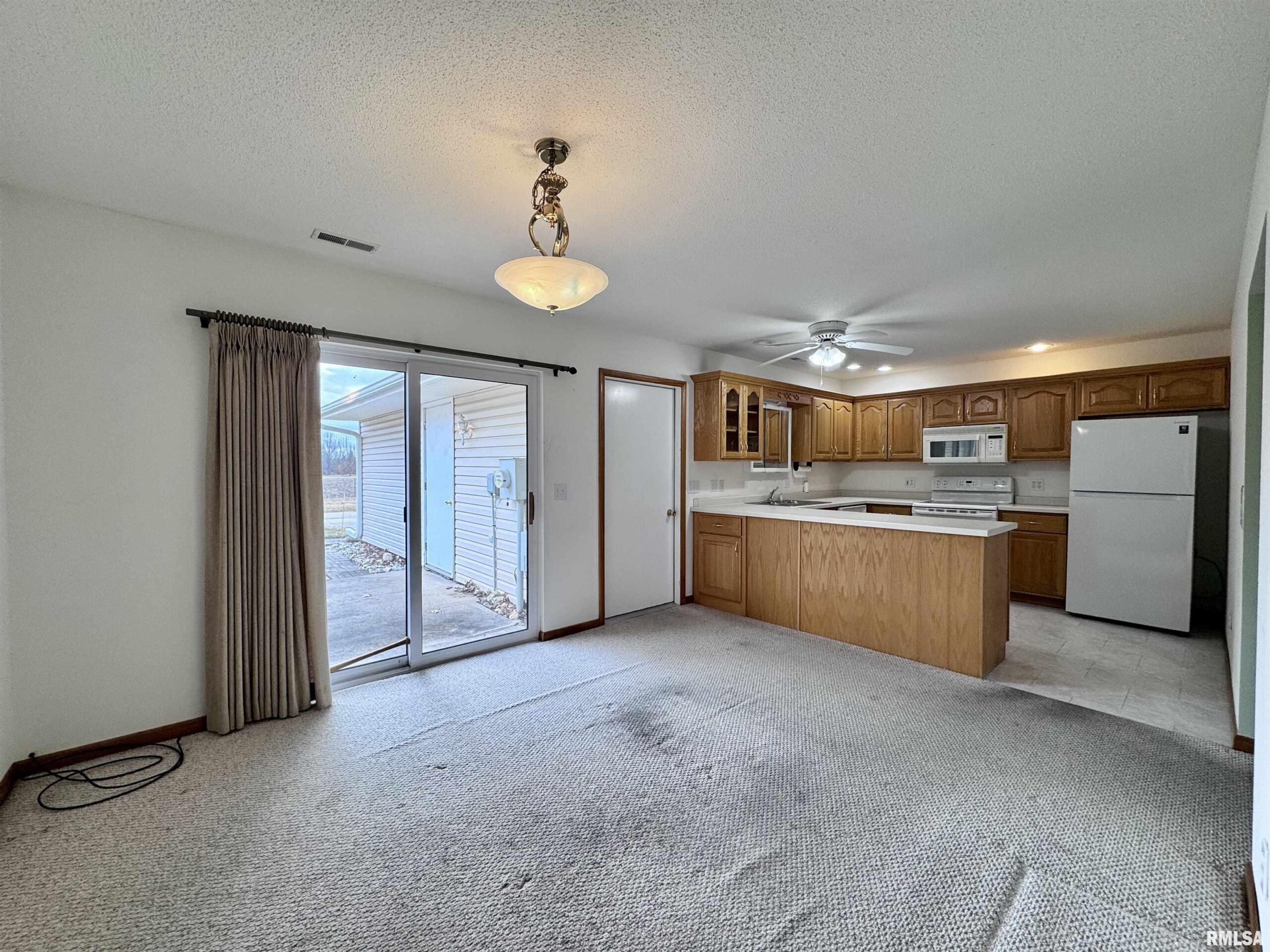 2005 S MADISON Street Macomb IL